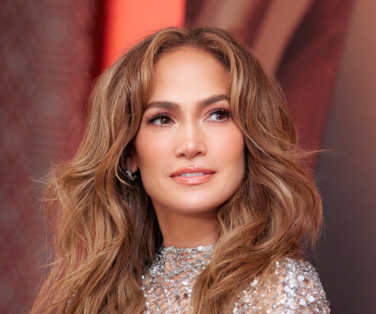 jennifer-lopez-speaks-for-the-first-time-about-the-cancellation-of-her-tour:-“don't-let-the-voices-of-some-drown-you”