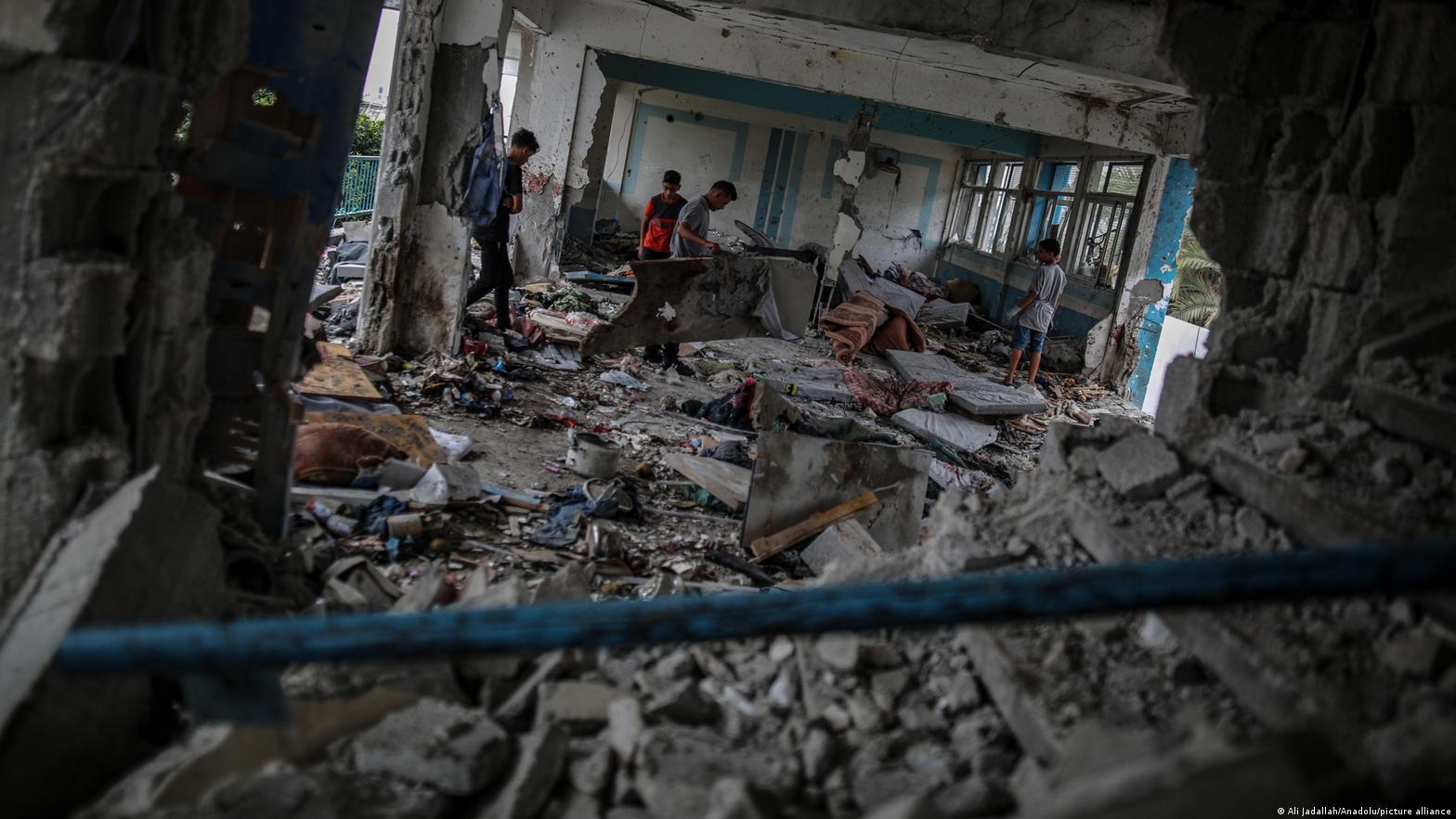 unrwa:-israeli-attack-on-palestinian-refugee-school-was-“without-warning”