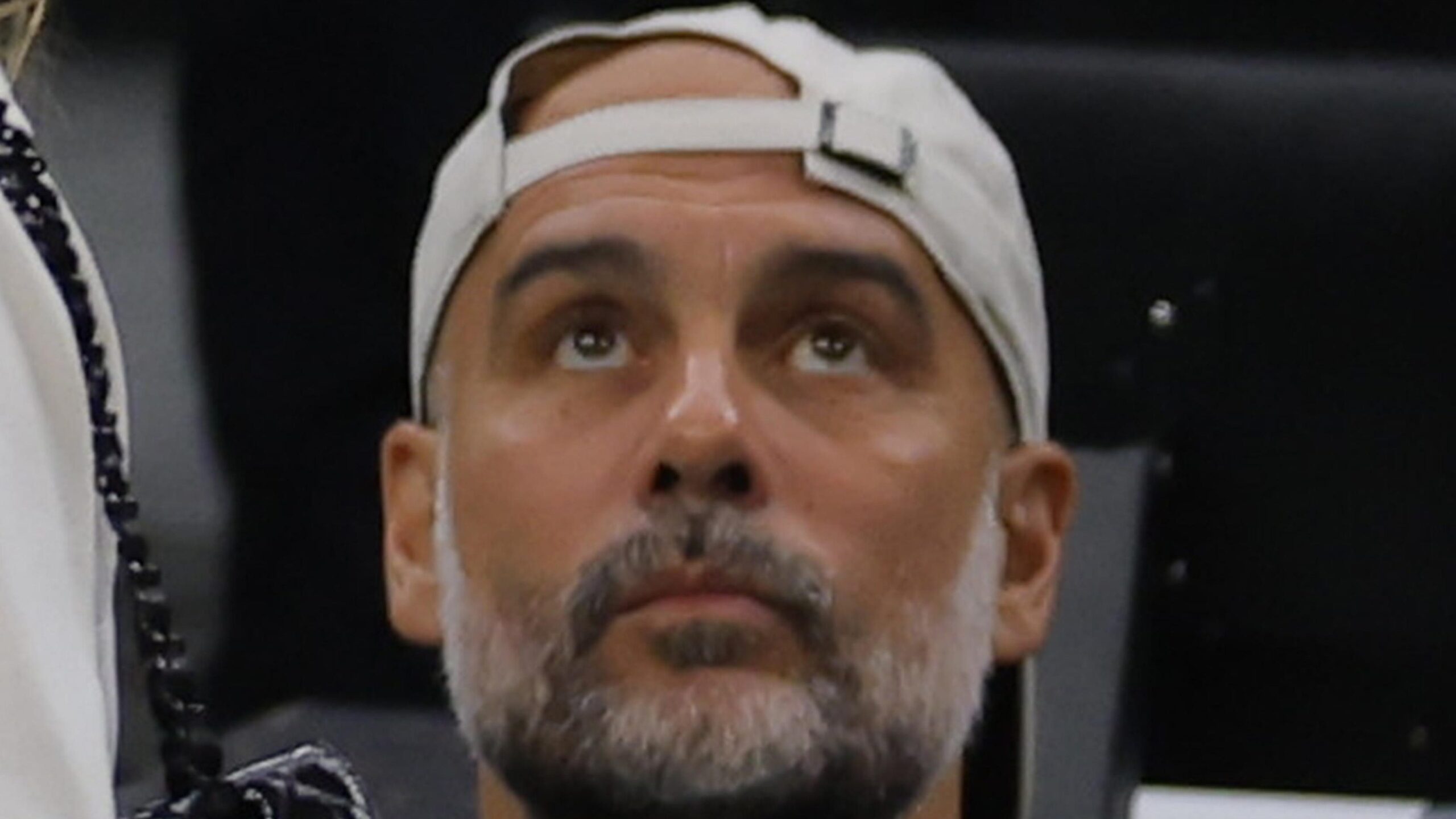 pep-guardiola-enjoyed-the-boston-celtics'-victory-over-the-dallas-mavericks-in-the-front-row