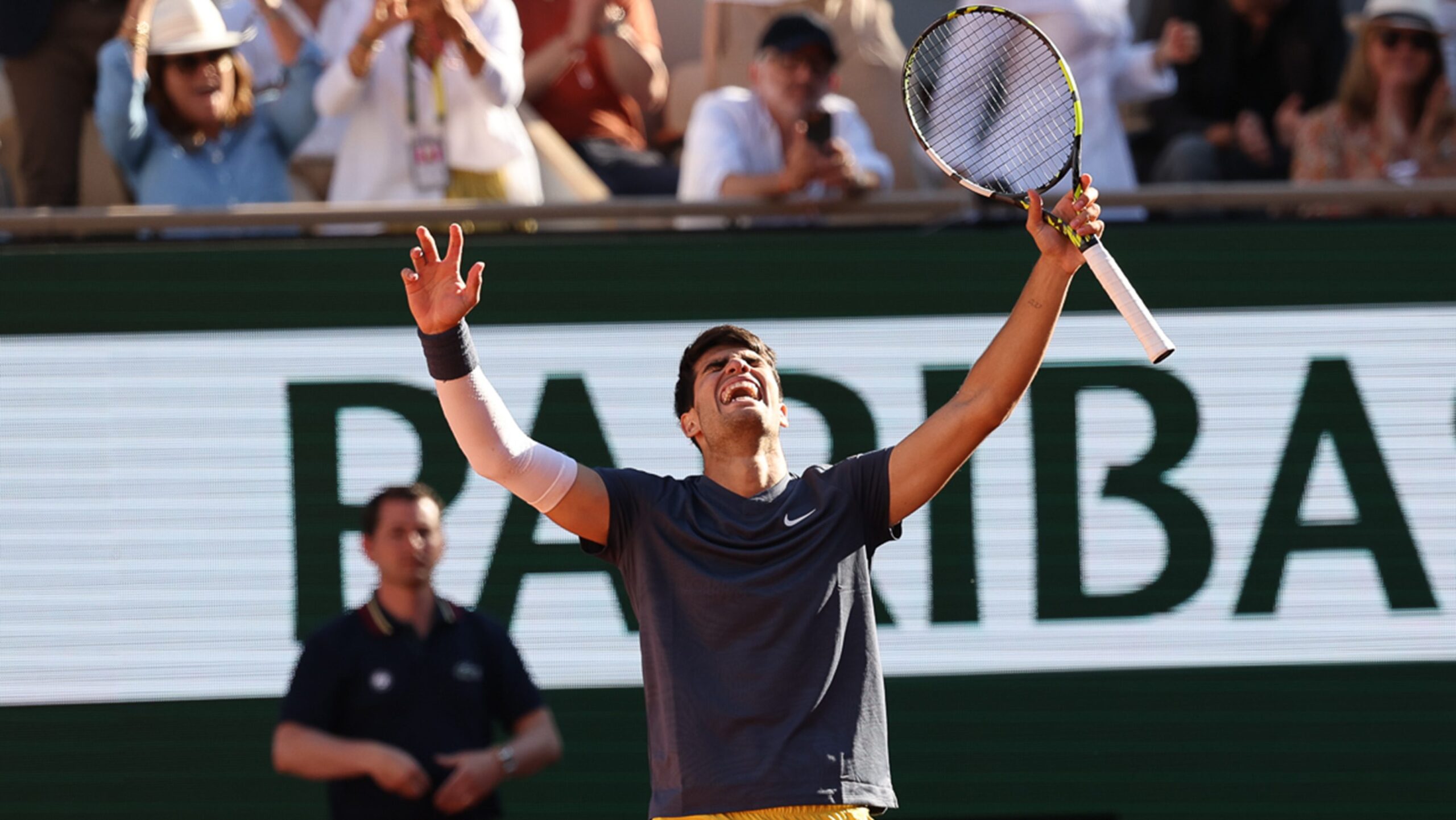 carlos-alcaraz-achieves-a-new-historical-record-to-play-his-first-final-at-roland-garros