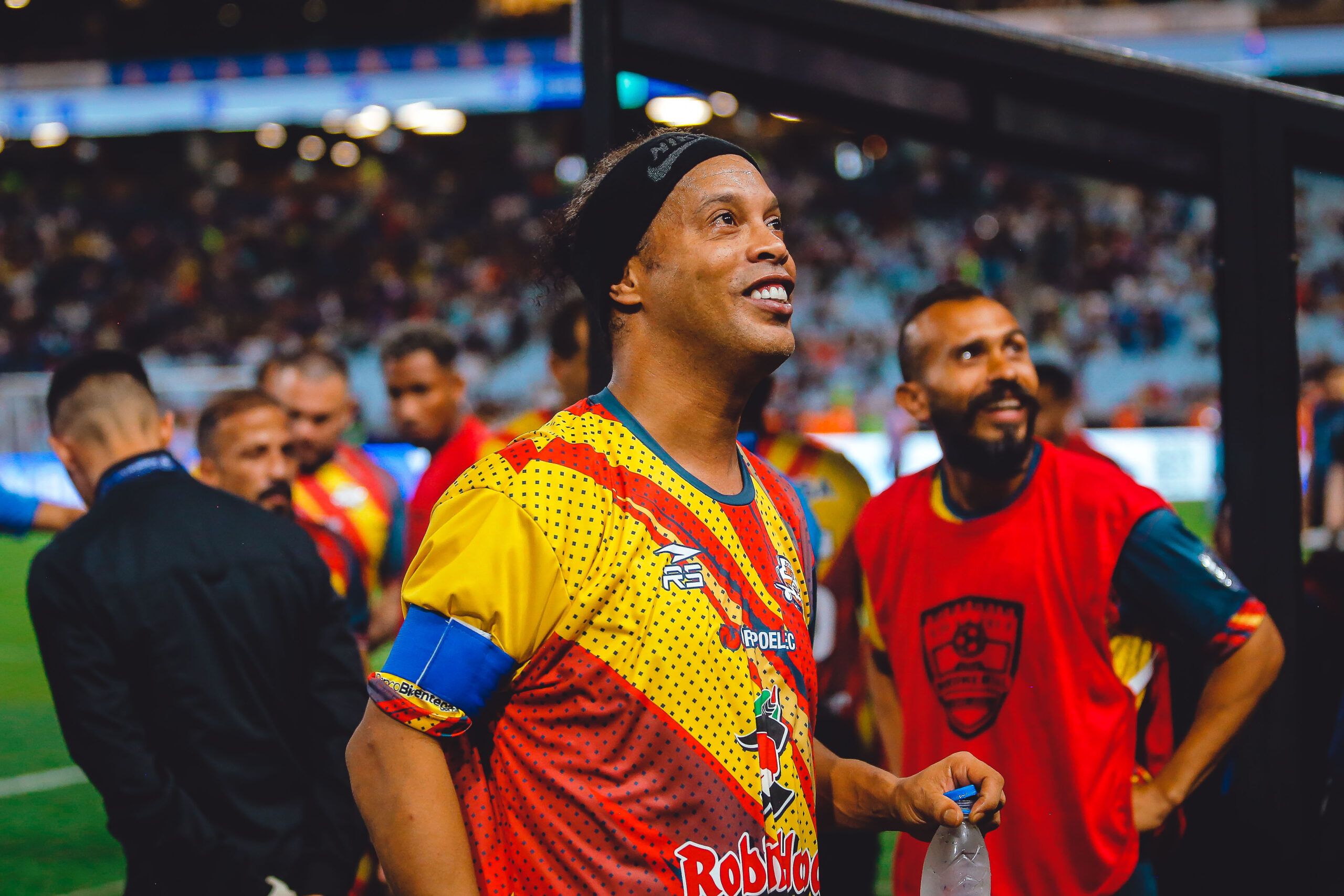 he-doesn't-lose-the-magic:-ronaldinho-scored-an-olympic-goal-during-the-monumental-league-[video]