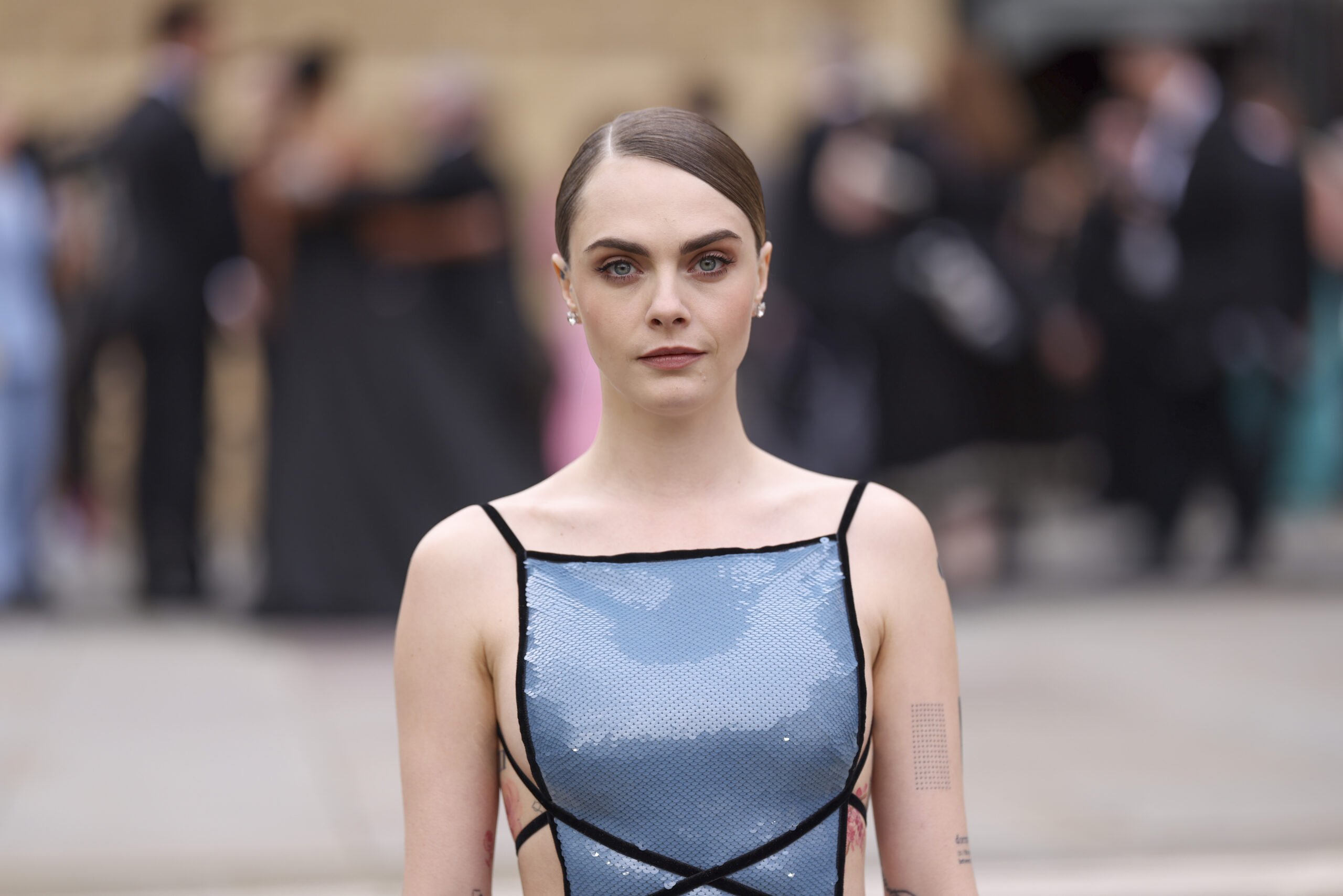 they-ask-for-$24.9-million-for-cara-delevingne's-childhood-home-in-the-united-kingdom