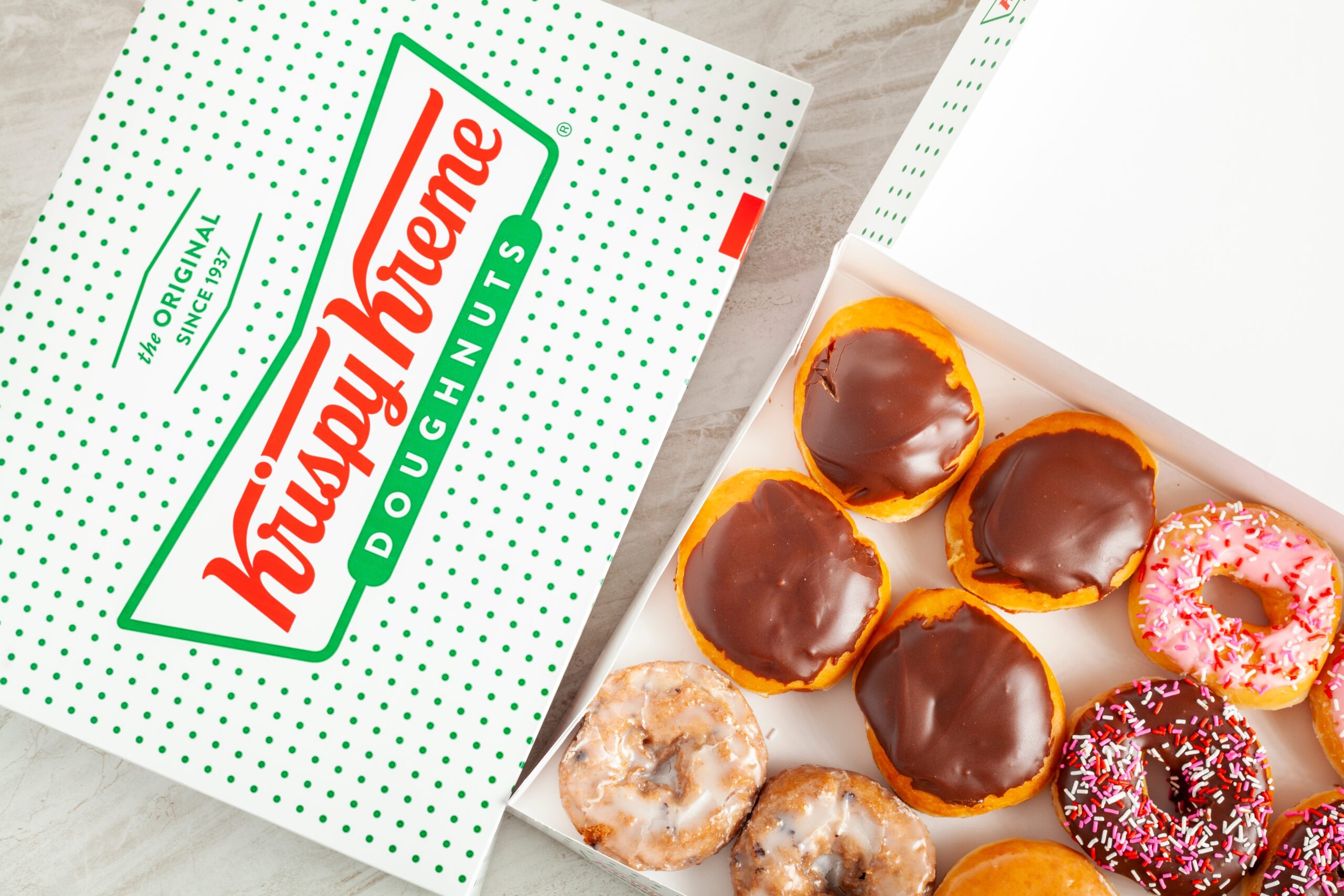 dollar-donut-dots-days:-krispy-kreme's-offer-to-celebrate-new-flavors