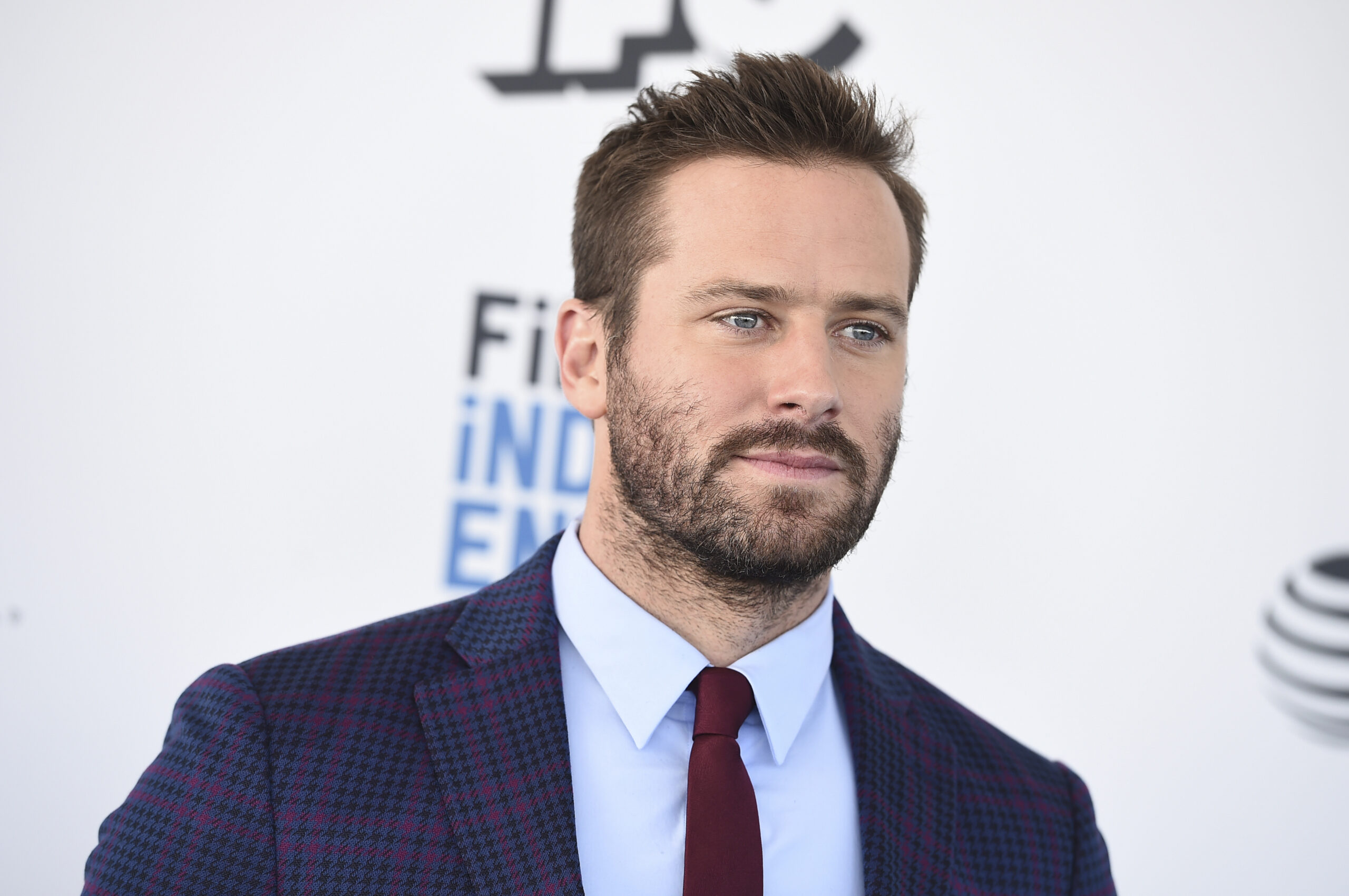 armie-hammer-confesses-that-he-feels-“grateful”-after-accusations-of-cannibalism