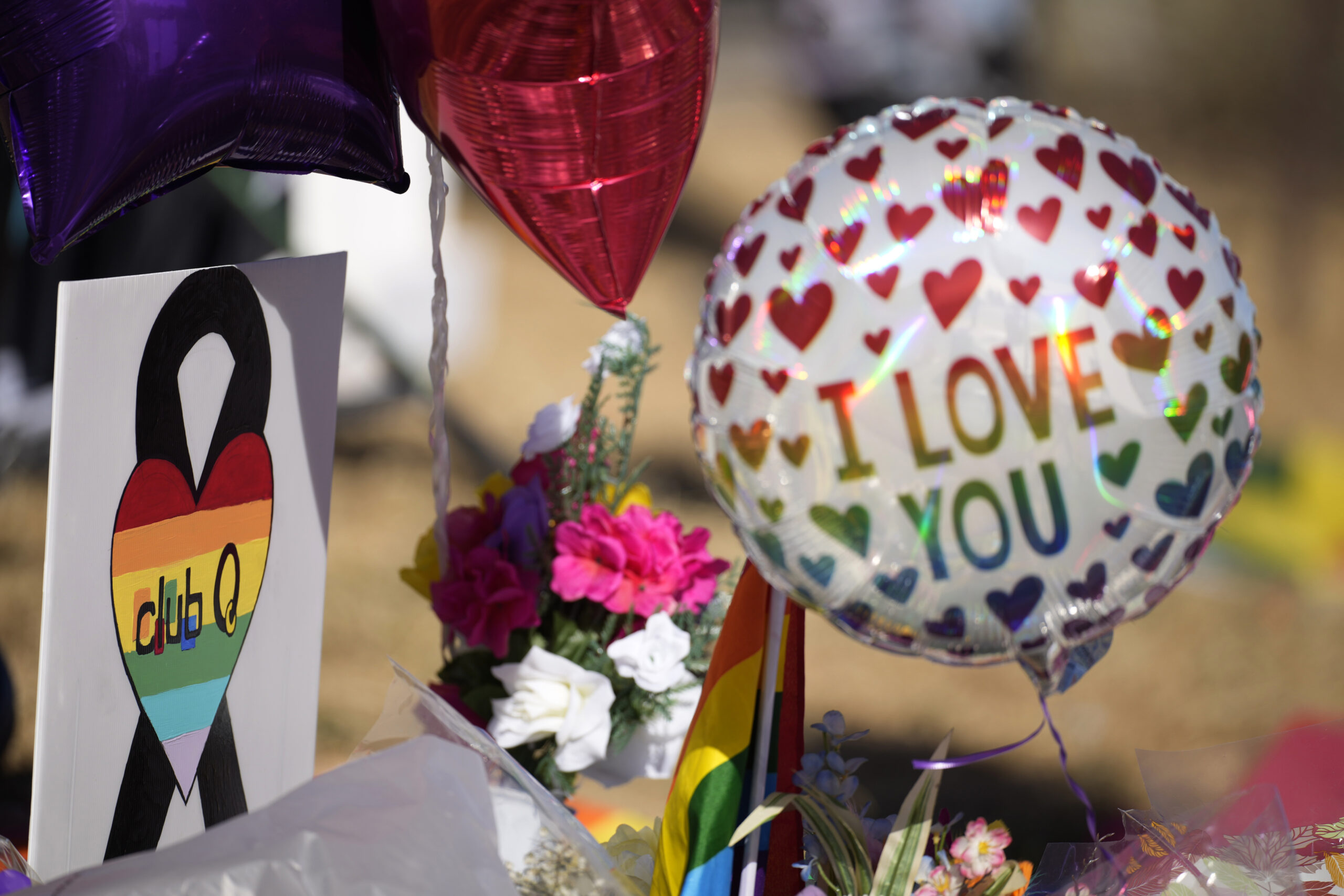 shooter-who-killed-5-people-and-injured-19-at-lgbtq-club-in-colorado-sentenced-to-55-life-sentences