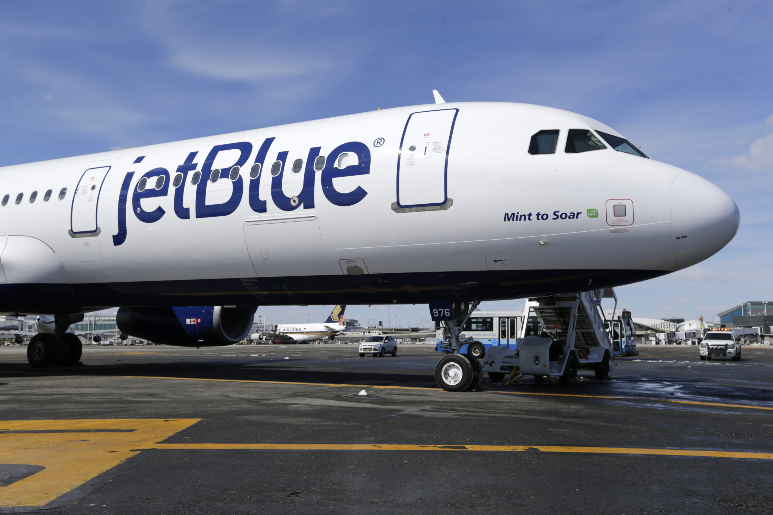 jetblue-announces-flights-to-the-dominican-republic-starting-at-$99-on-the-occasion-of-the-airline's-20th-anniversary-on-the-island