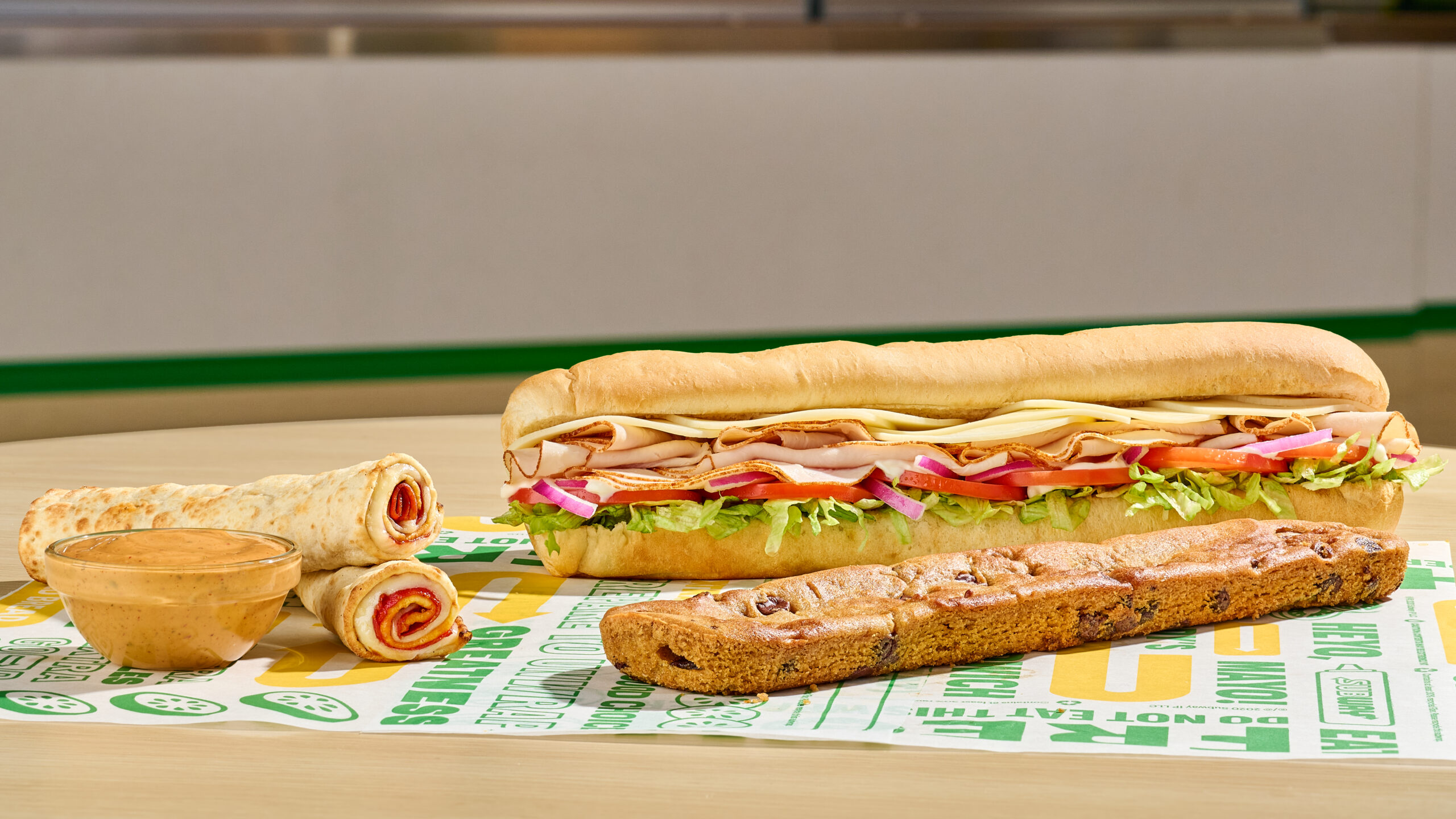 world-ufo-day:-subway-offers-20%-off-foot-long-sandwiches