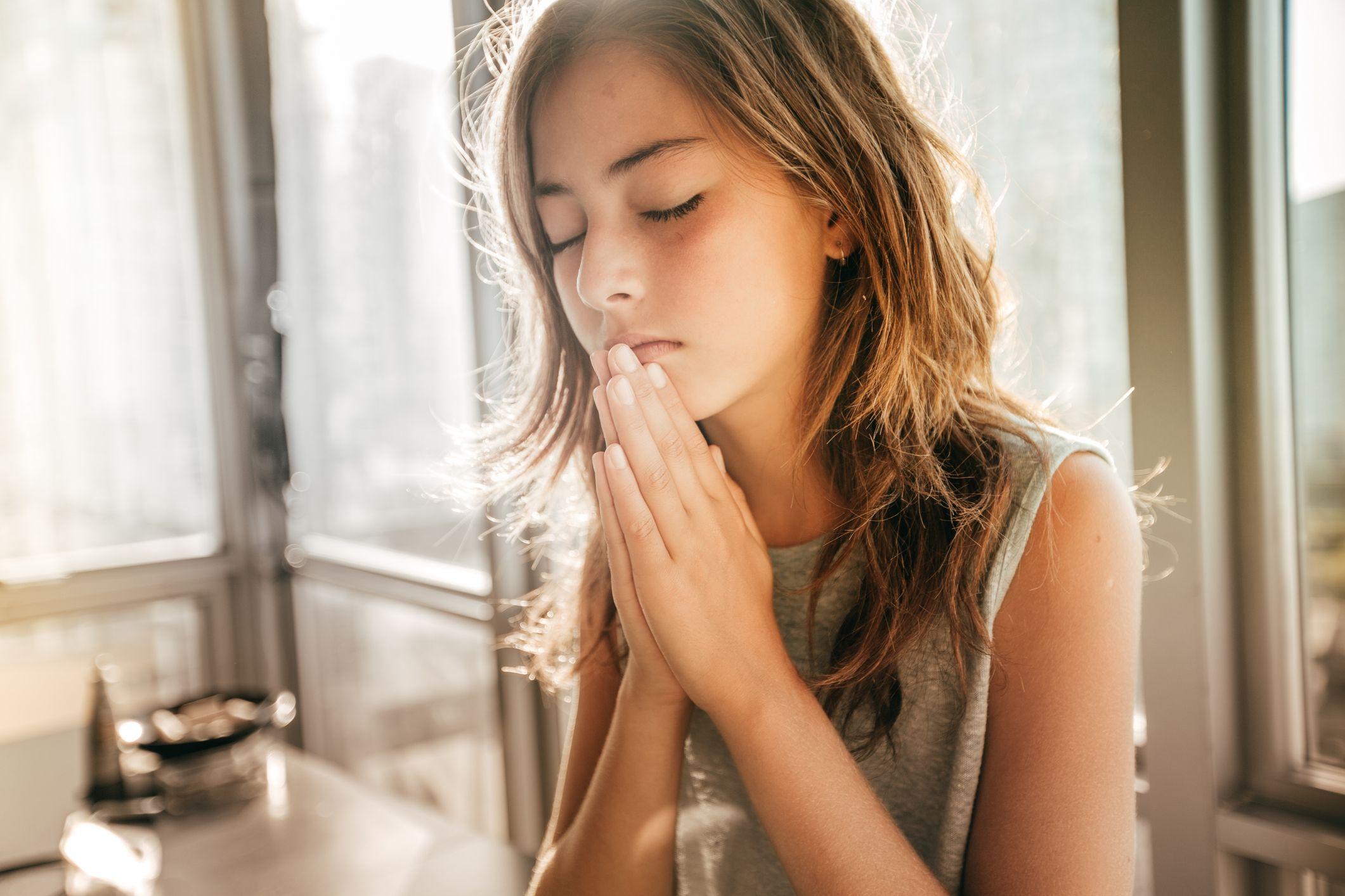 what-happens-in-your-brain-when-you-practice-prayer-and-meditation