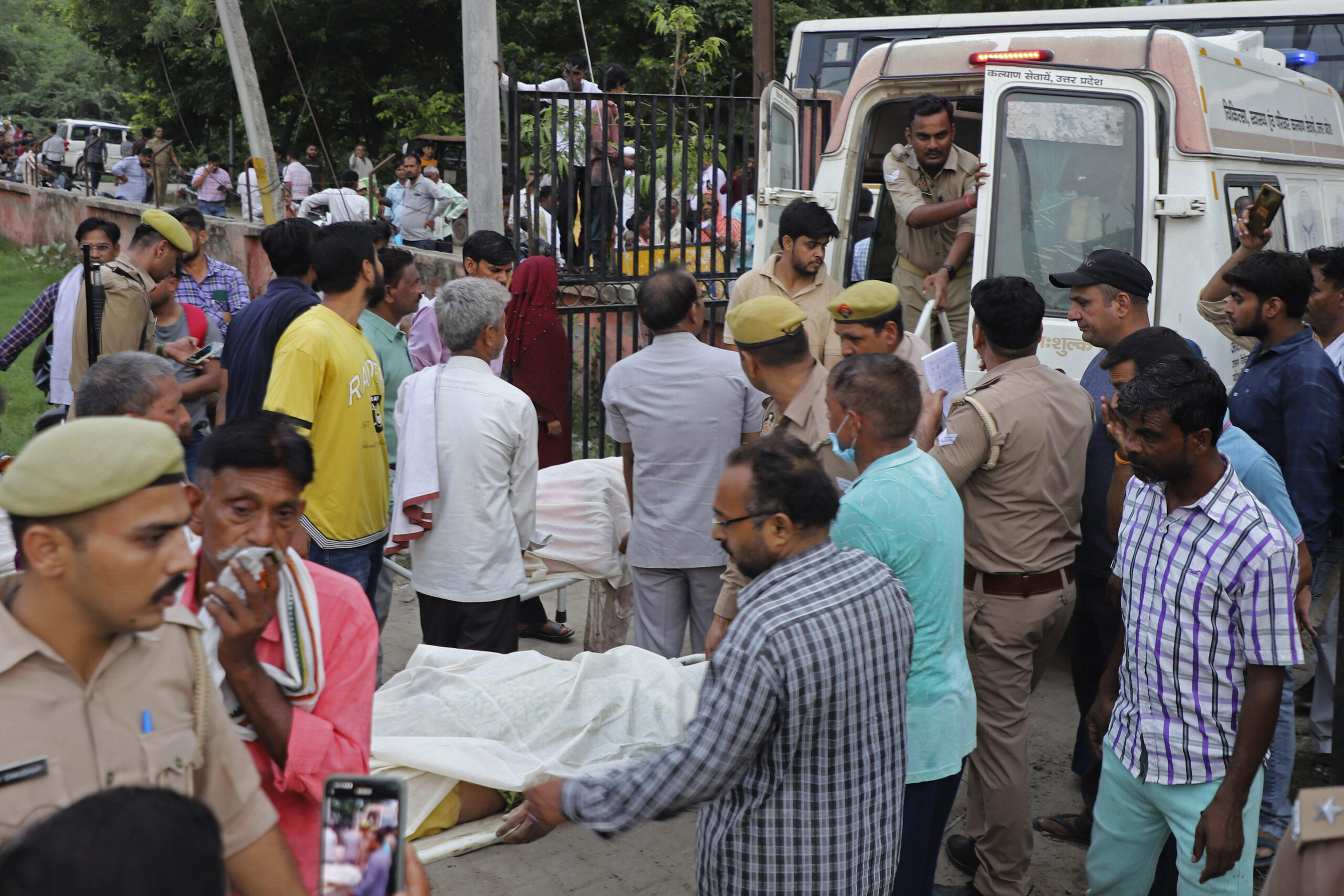 death-toll-doubles-to-116-after-stampede-at-religious-event-in-india