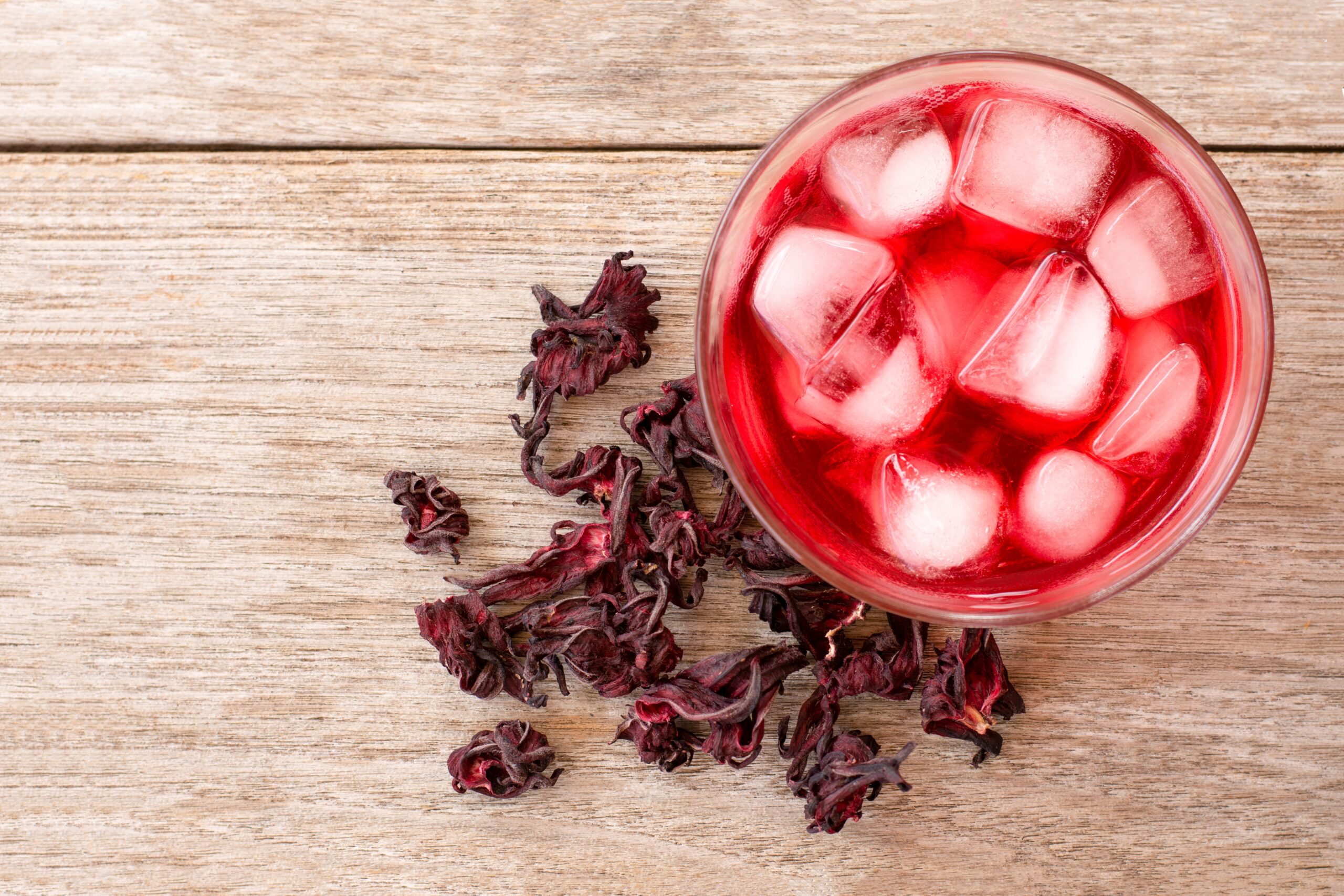 hibiscus-flower-water:-a-delicious-nutritional-treasure
