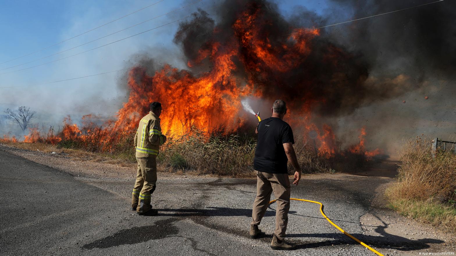 hezbollah-fires-100-rockets-at-israel-over-commander's-death