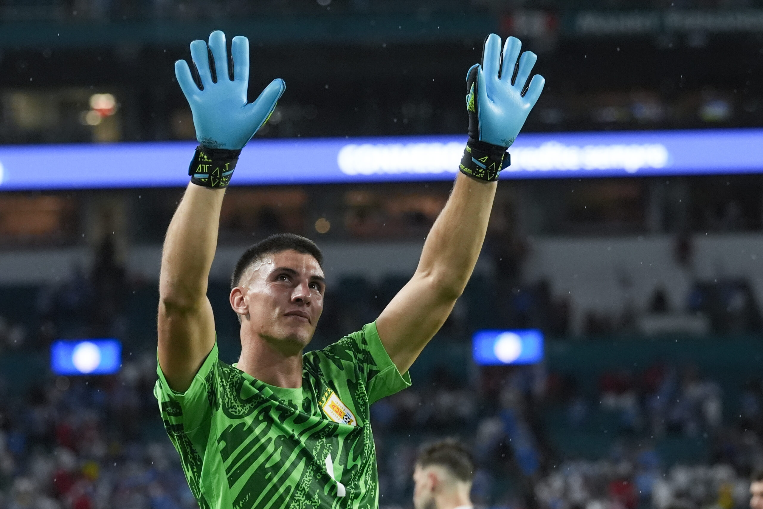 uruguay-achieves-the-feat-with-10-men-and-eliminates-brazil-from-the-copa-america-on-penalties