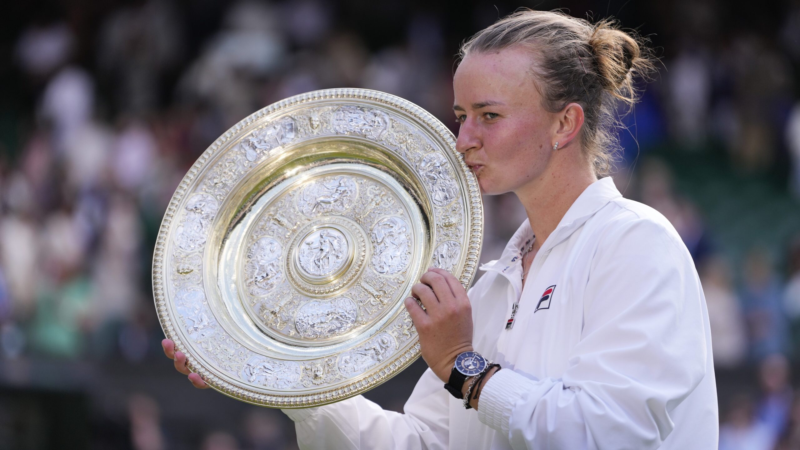 barbora-krejcikova-wins-her-first-wimbledon-title-by-beating-jasmine-paolini-[video]