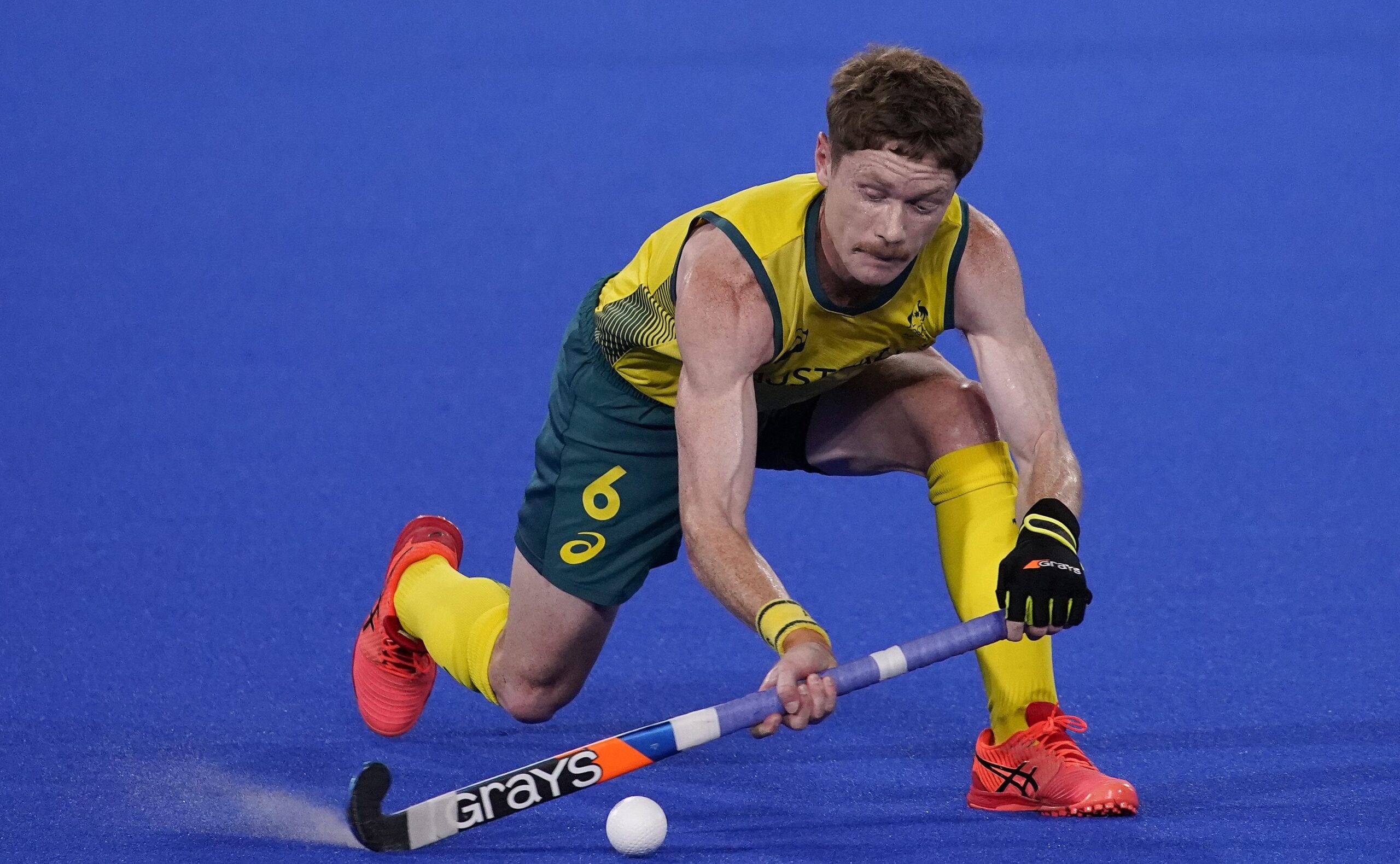 field-hockey-player-amputates-part-of-his-finger-to-make-it-to-the-olympics