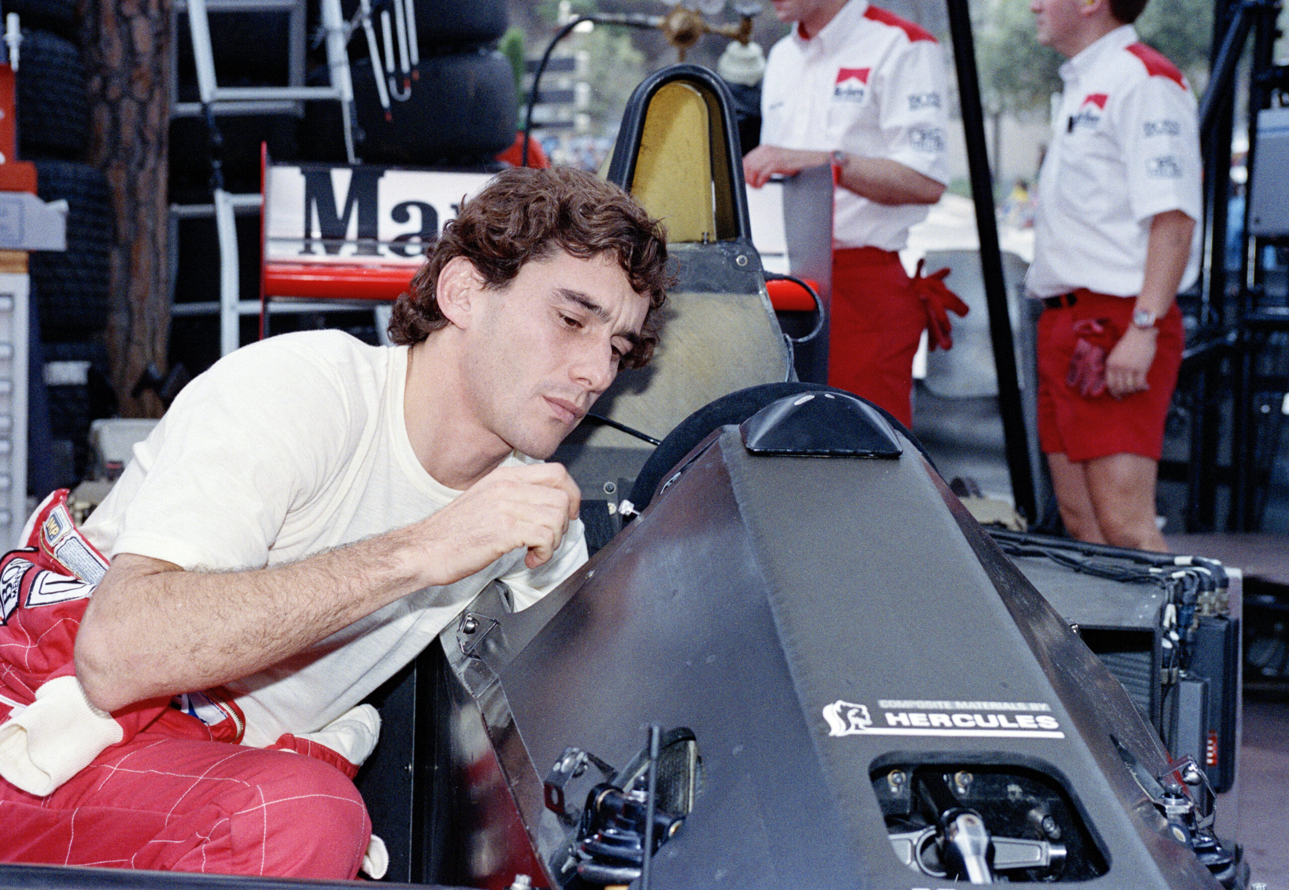 a-miniseries-dedicated-to-the-life-of-the-legend-ayrton-senna-will-premiere-on-netflix