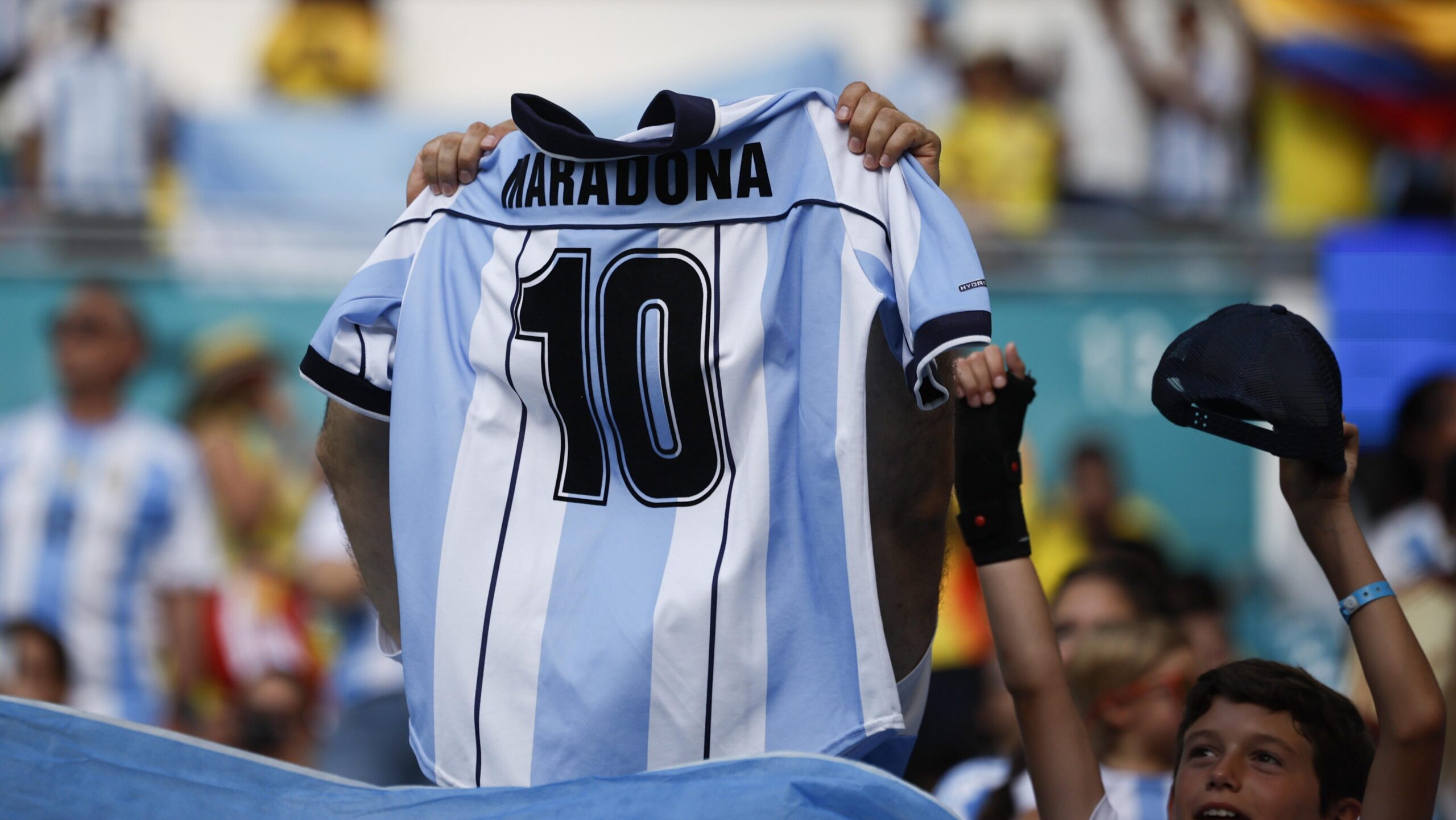 shirt-worn-by-maradona-in-the-mexico-86-semi-finals-will-be-auctioned-in-new-york