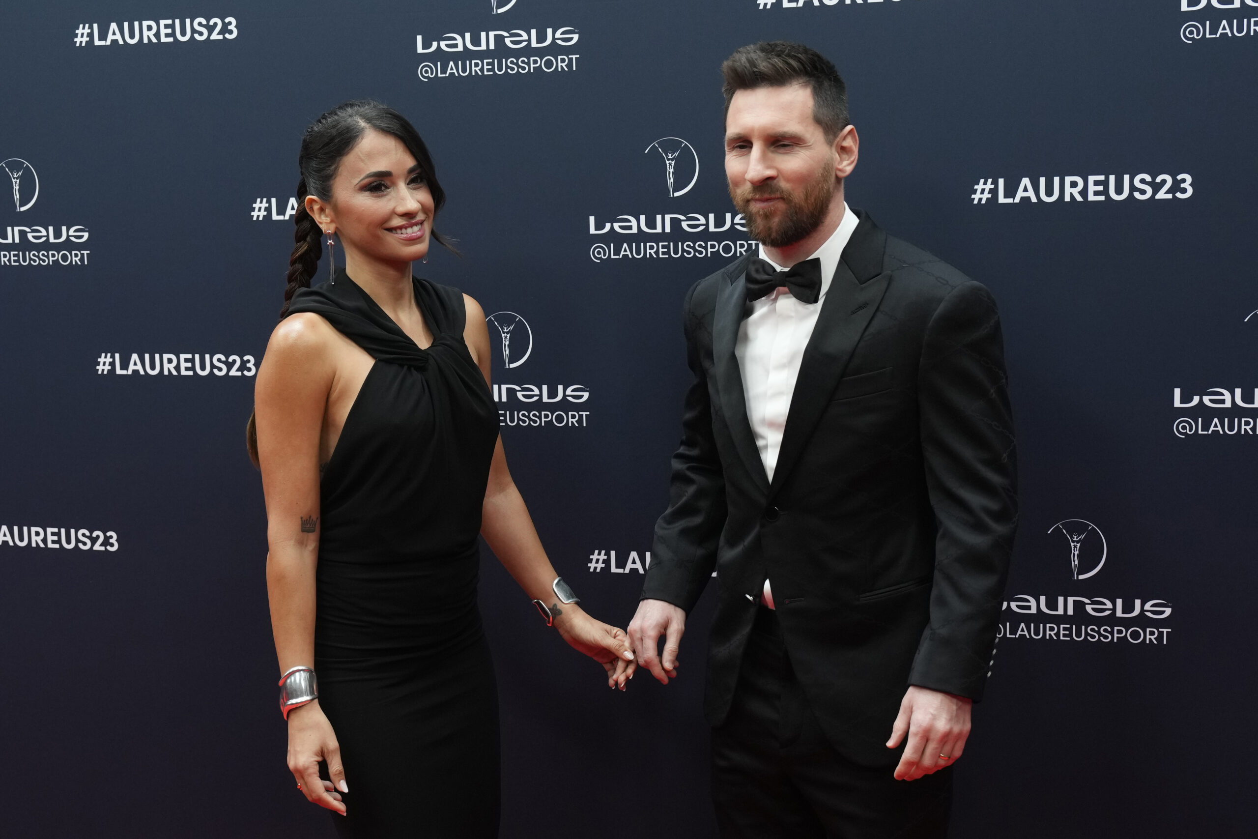 lionel-messi-and-antonela-roccuzzo-enjoy-a-well-deserved-vacation-after-the-copa-america