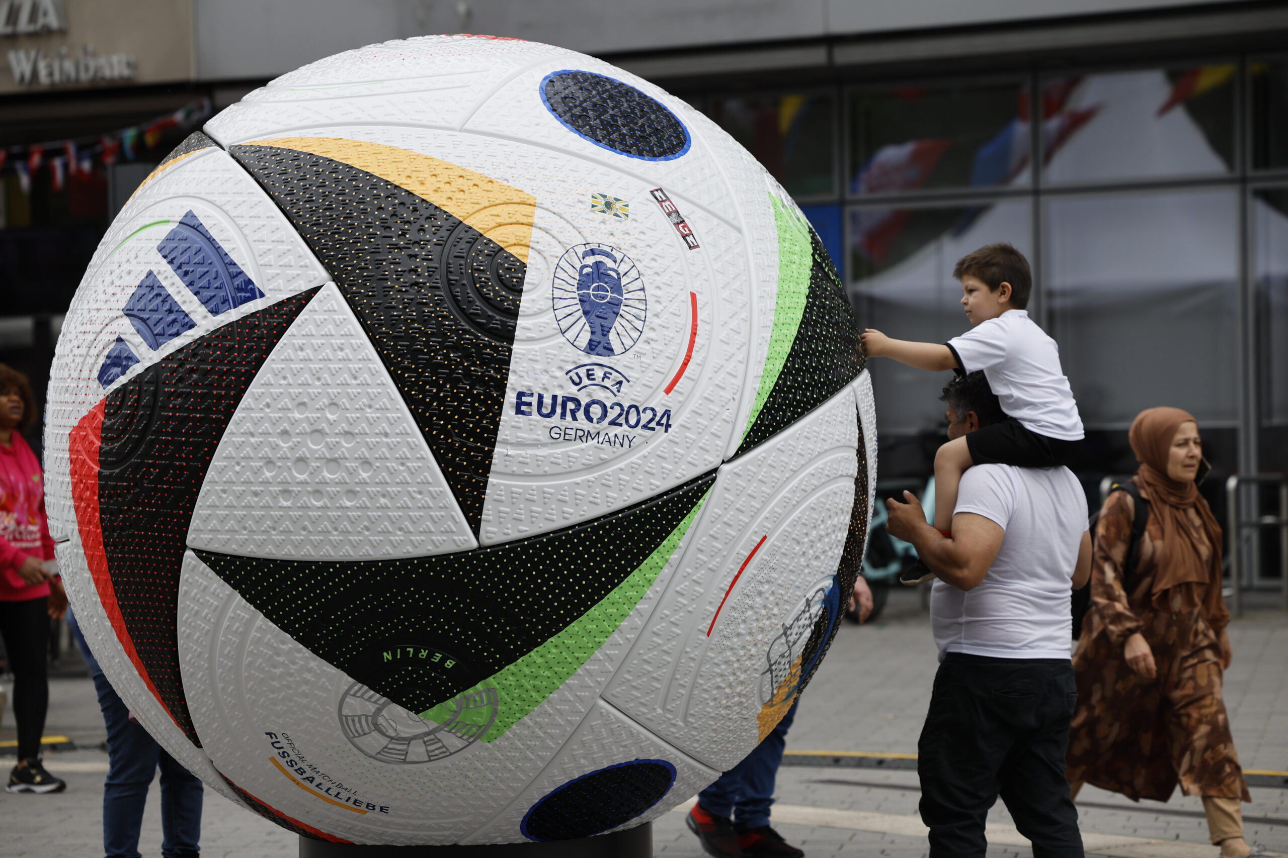 euro-cup-had-no-“positive-effect”-on-german-hospitality-industry