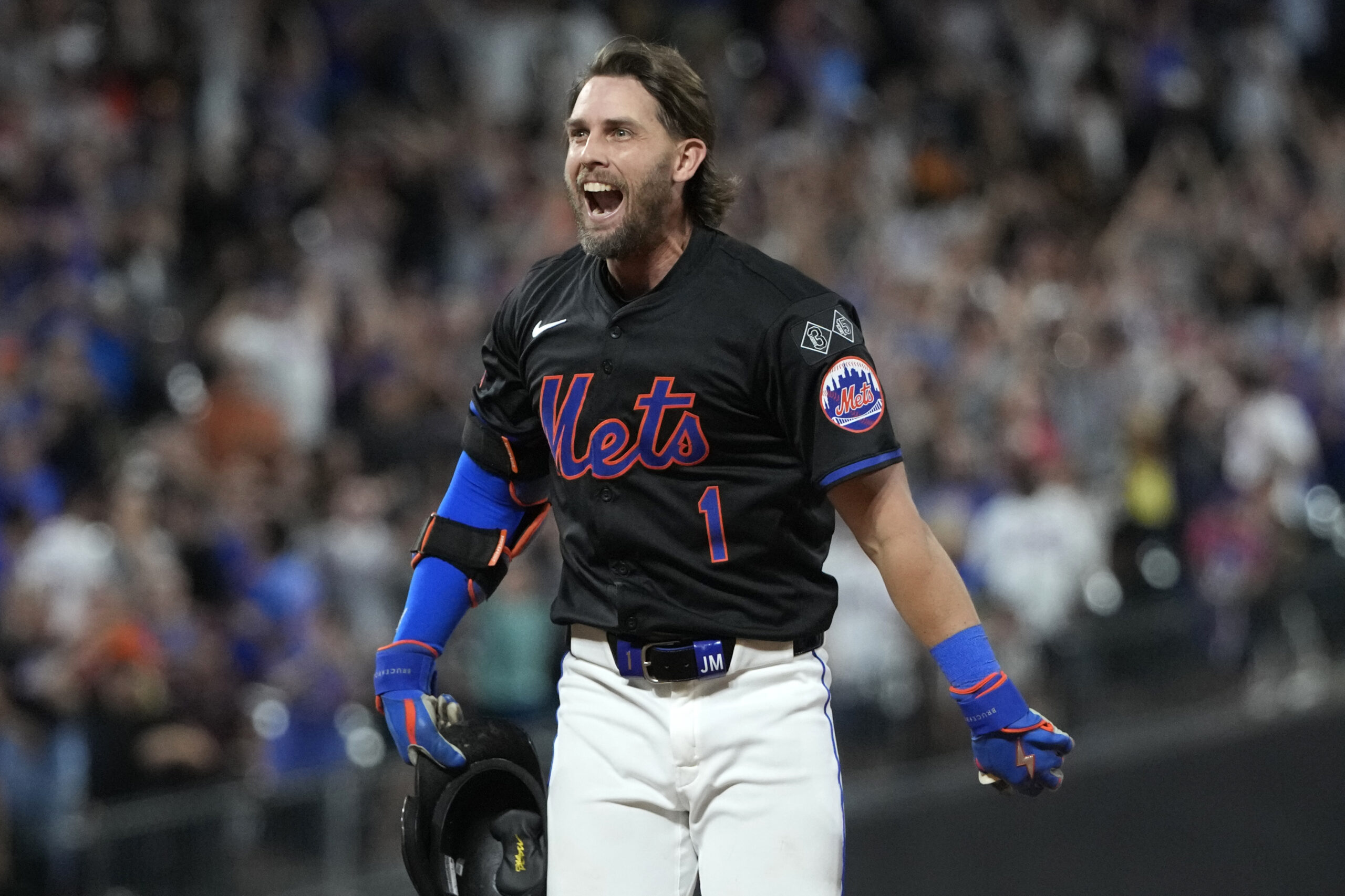 winning-streak-puts-mets-in-nl-wild-card-race