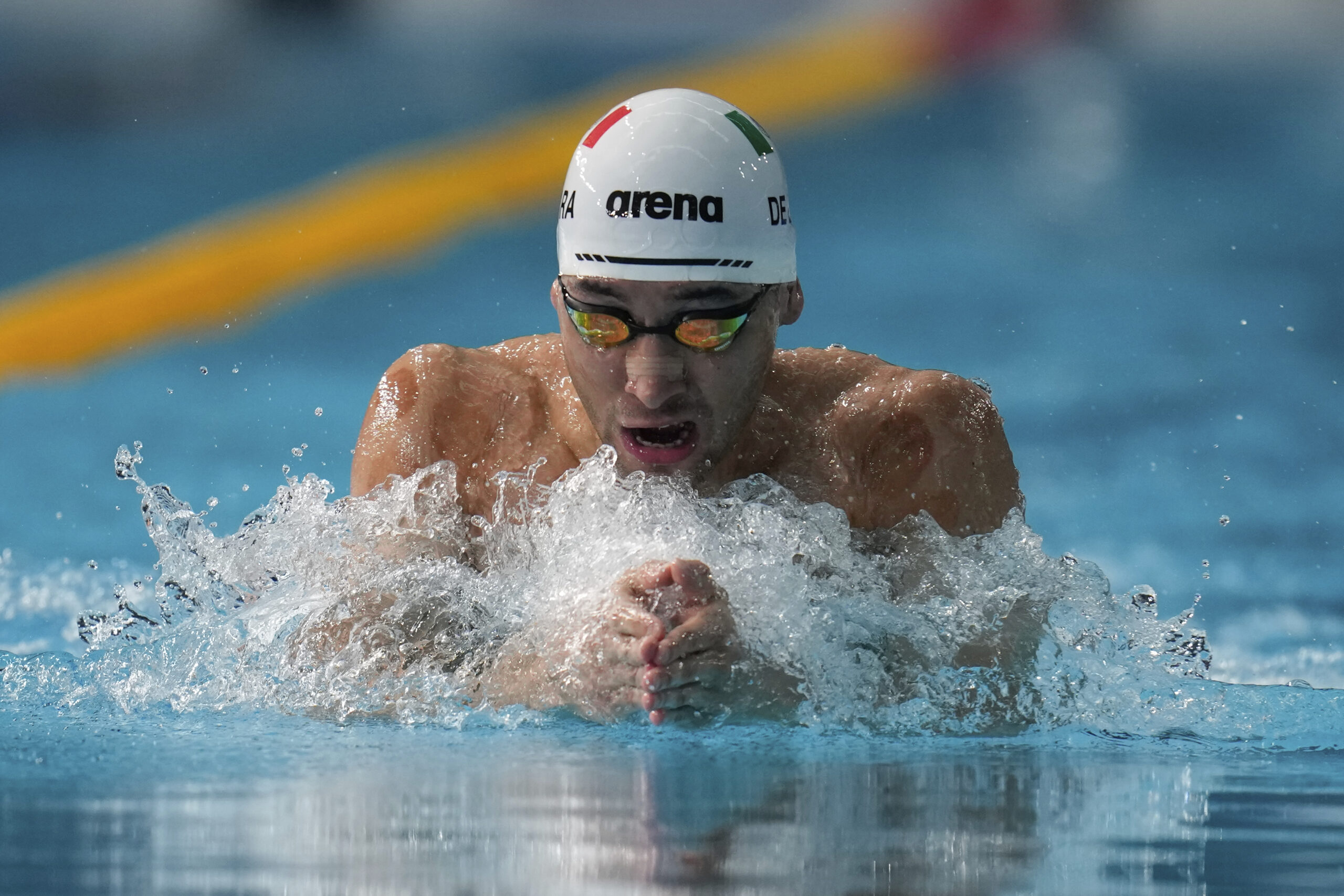 mexican-swimmer-miguel-de-lara-was-disqualified-in-the-100m-breaststroke-for-an-illegal-movement