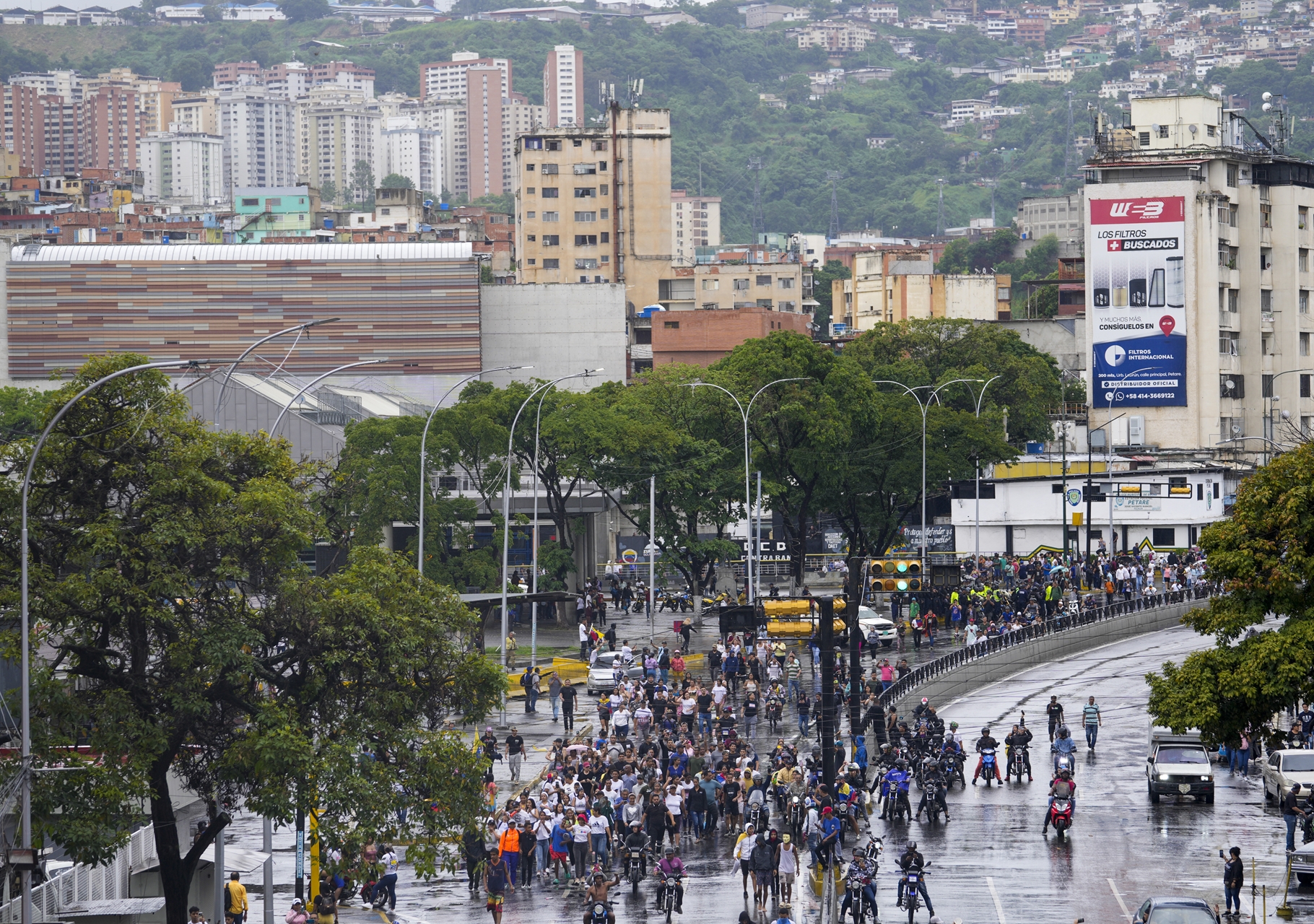 petare:-venezuela's-largest-neighborhood-protests-against-maduro's-“fraud”