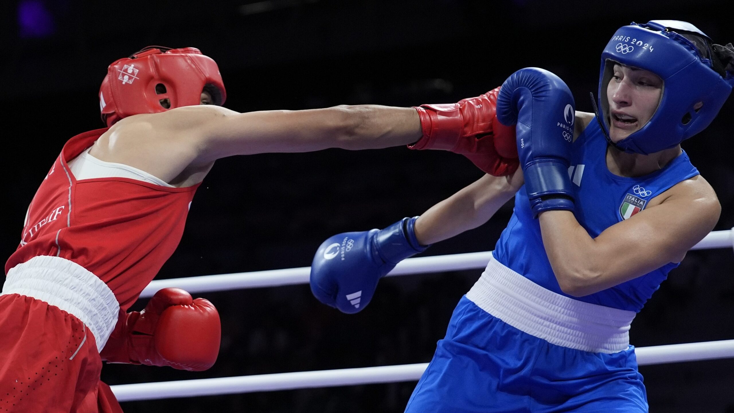 scandal-at-olympic-games:-boxer-abandons-fight-due-to-doubts-about-her-rival's-gender