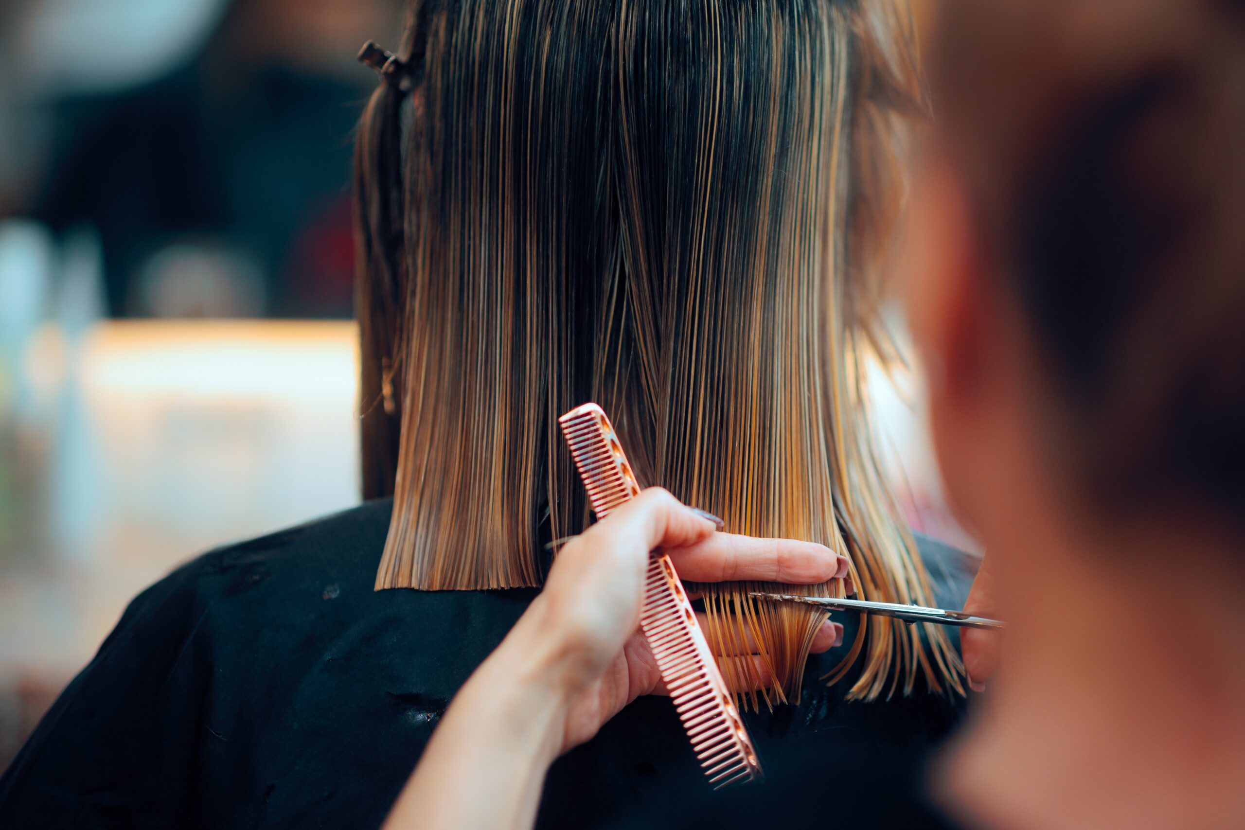 the-best-days-to-get-a-haircut-in-august,-according-to-the-lunar-calendar