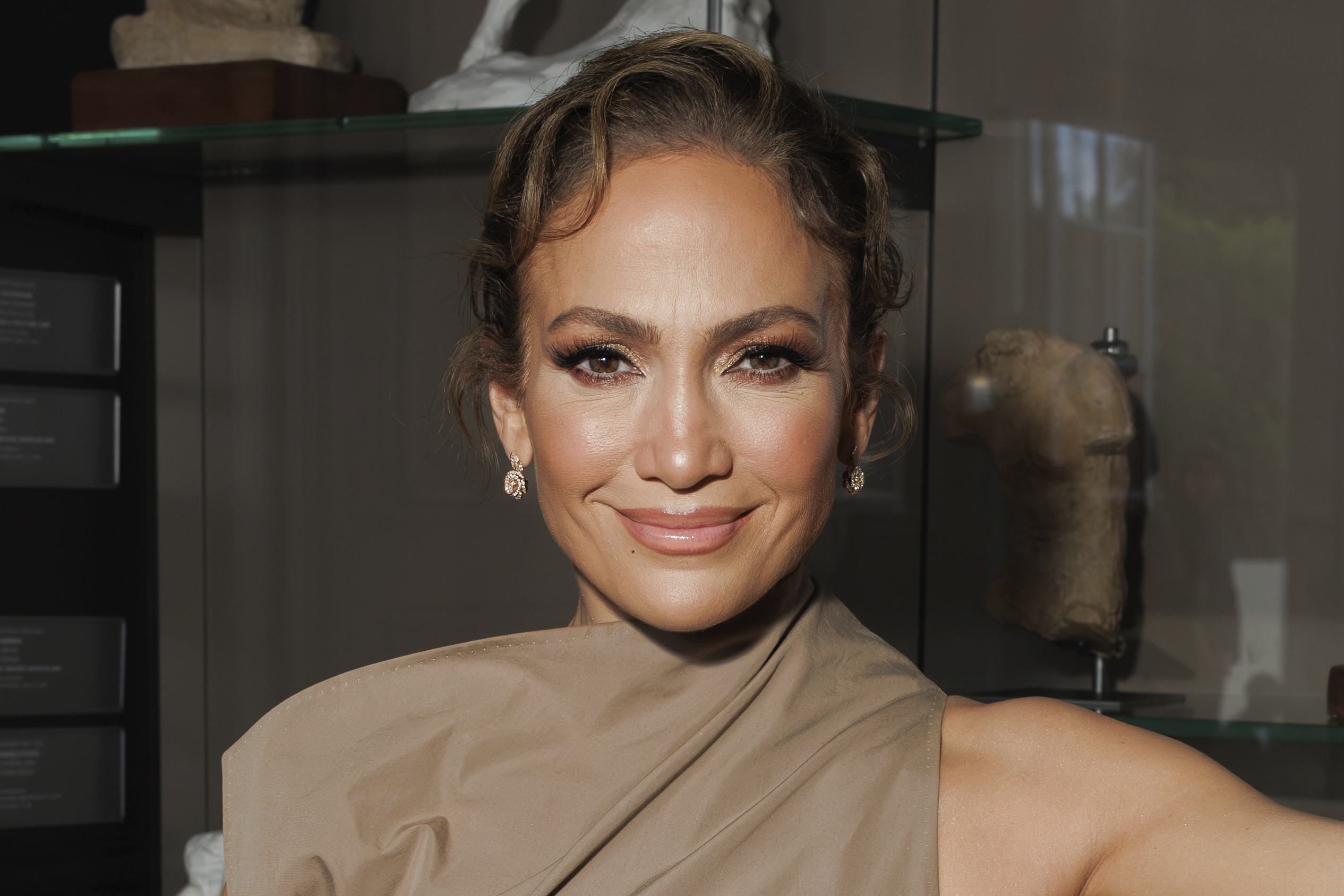 jennifer-lopez-has-managed-to-get-rid-of-her-penthouse-in-new-york