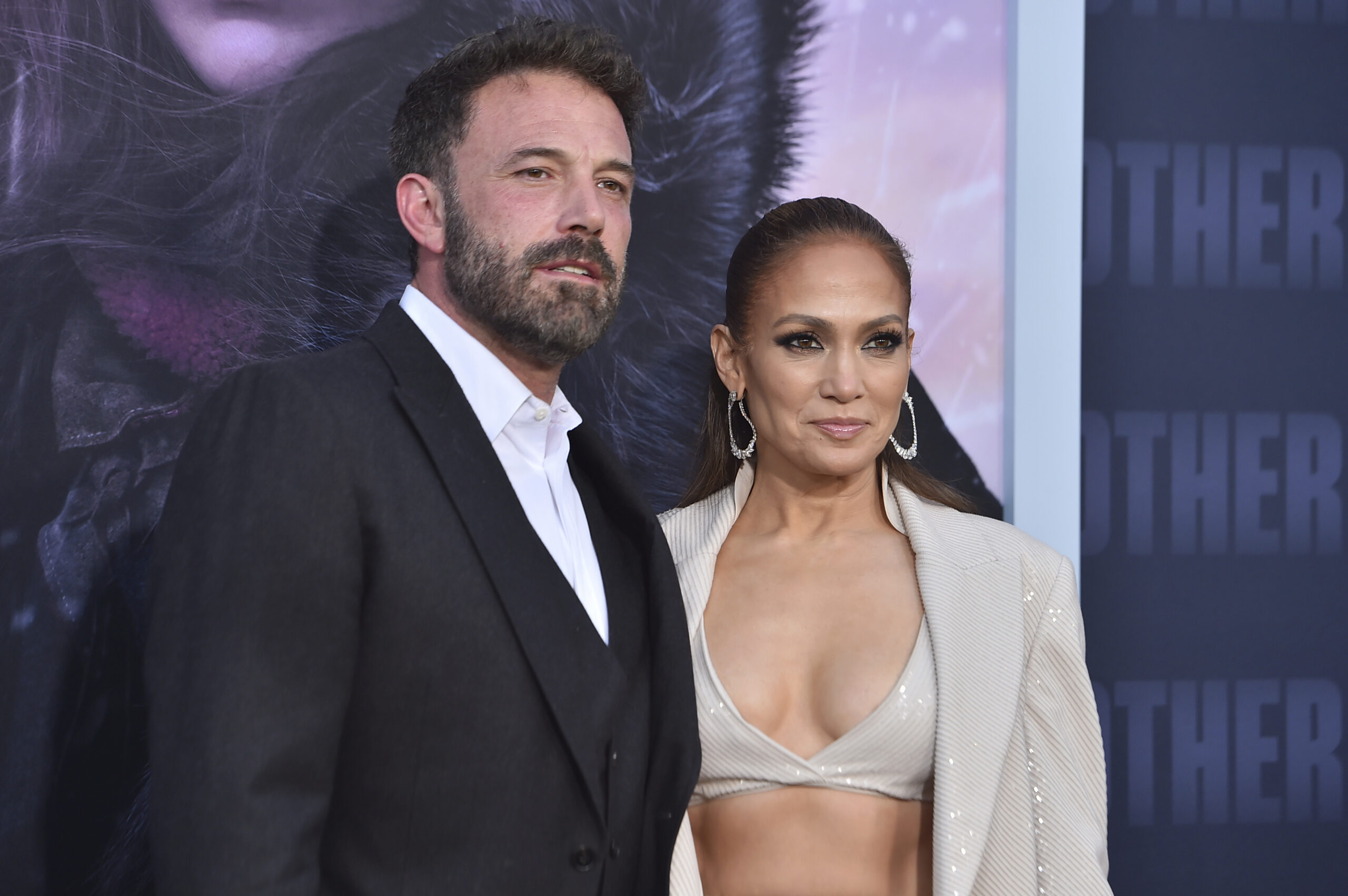 jennifer-lopez-and-ben-affleck-are-reportedly-complicating-their-relationship-by-avoiding-talking-to-each-other