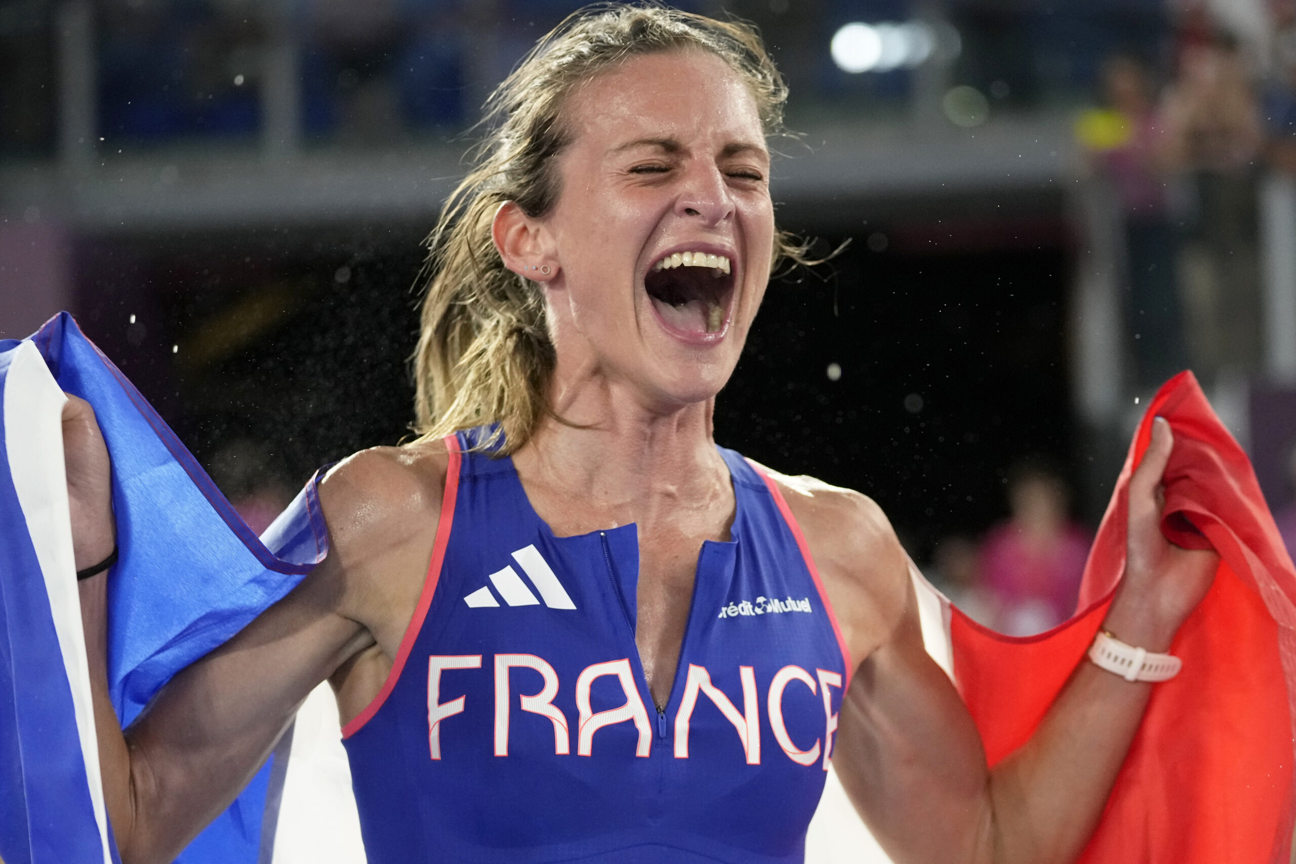 french-athlete-proposes-to-partner-after-olympics