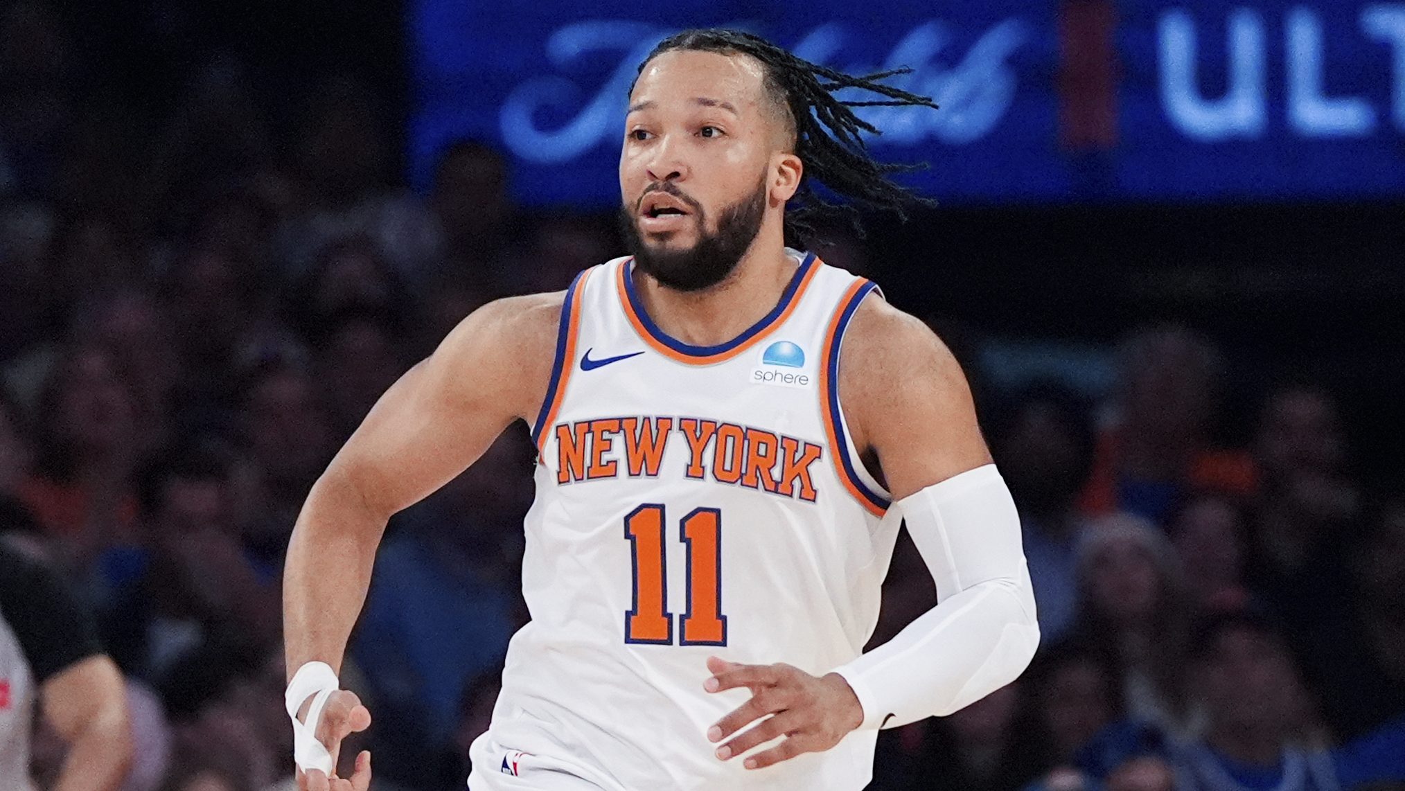 patrick-ewing-celebrates-jalen-brunson's-appointment-as-knicks-captain