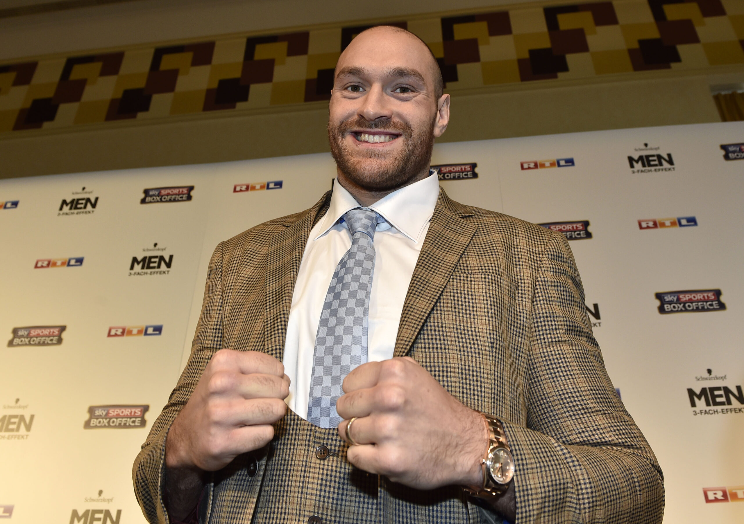 tyson-fury-will-not-be-able-to-build-his-house-in-england