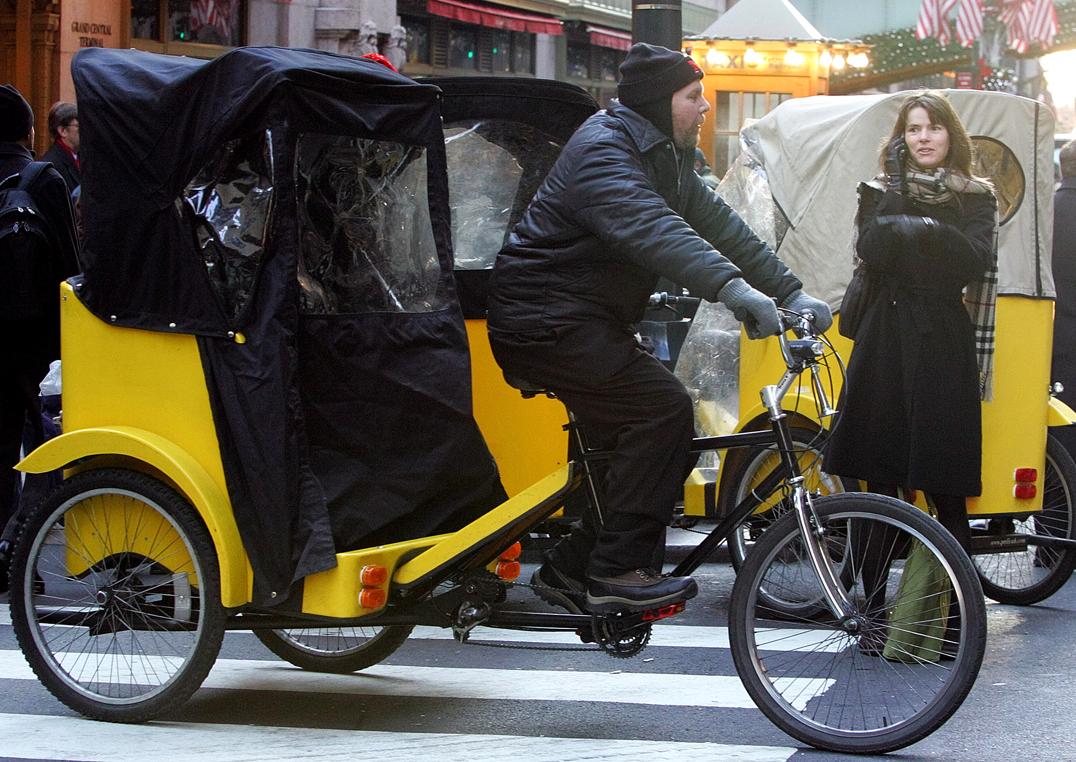 pedicab-drivers-in-nyc-terrorize-tourists-and-locals,-even-sexually-assaulting-customers