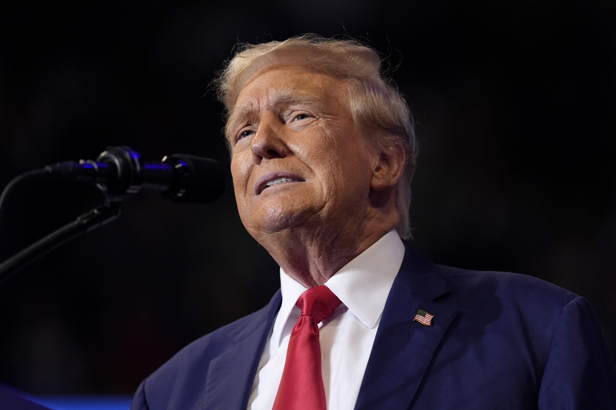 trump:-harris'-economic-proposals-follow-the-“maduro-plan”-in-venezuela