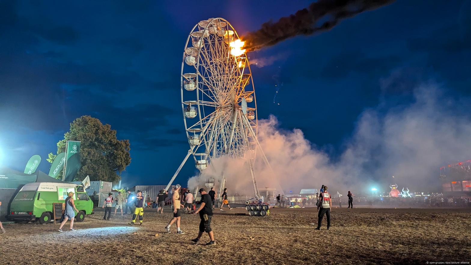 thirty-injured-in-fire-at-german-festival