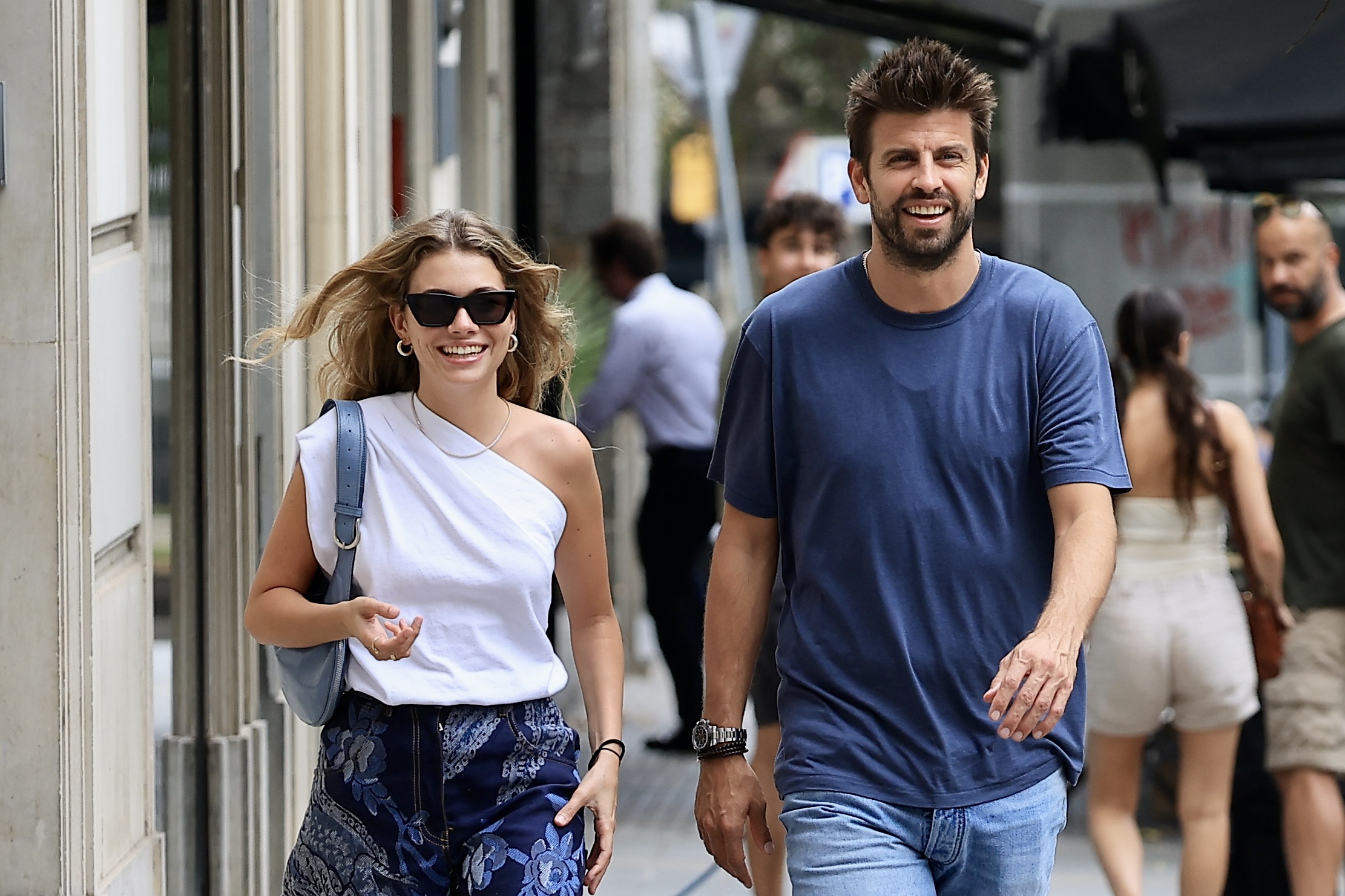 gerard-pique-and-clara-chia-enjoy-a-luxurious-holiday-in-greece