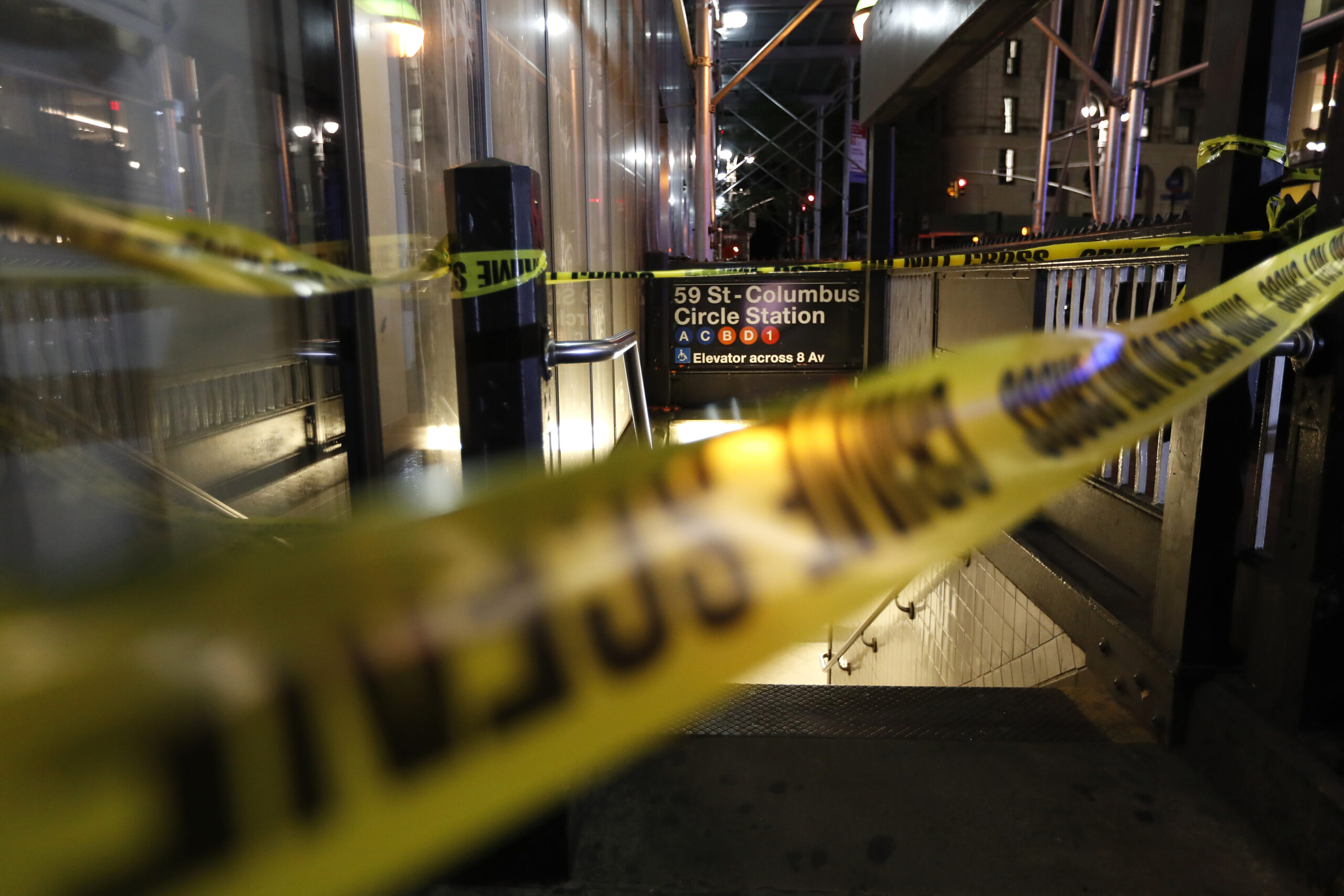 man-fatally-stabbed-by-convict-with-9-prior-arrests-on-bronx-subway