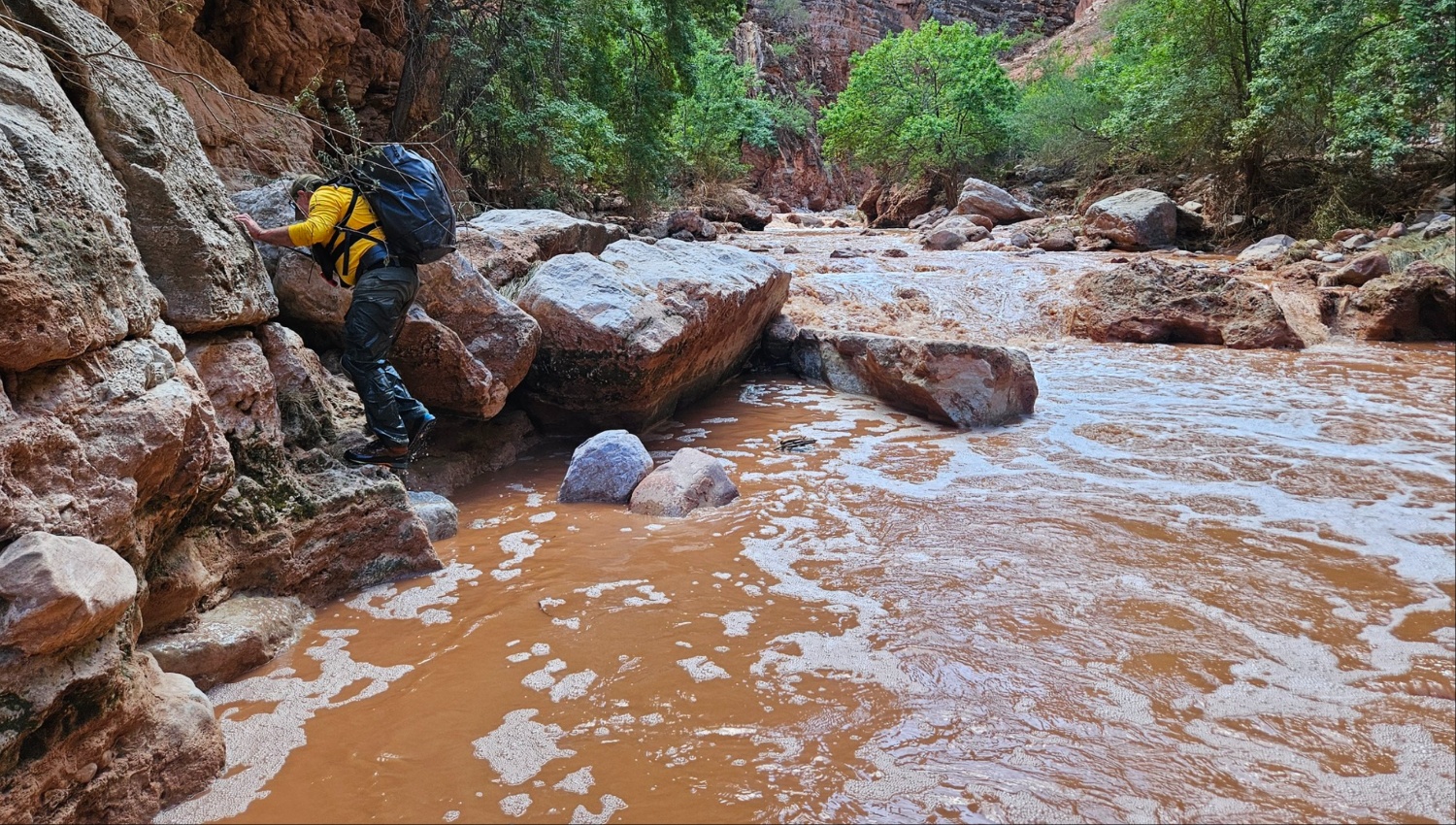 national-guard-rescues-more-than-100-people-from-grand-canyon-due-to-flooding