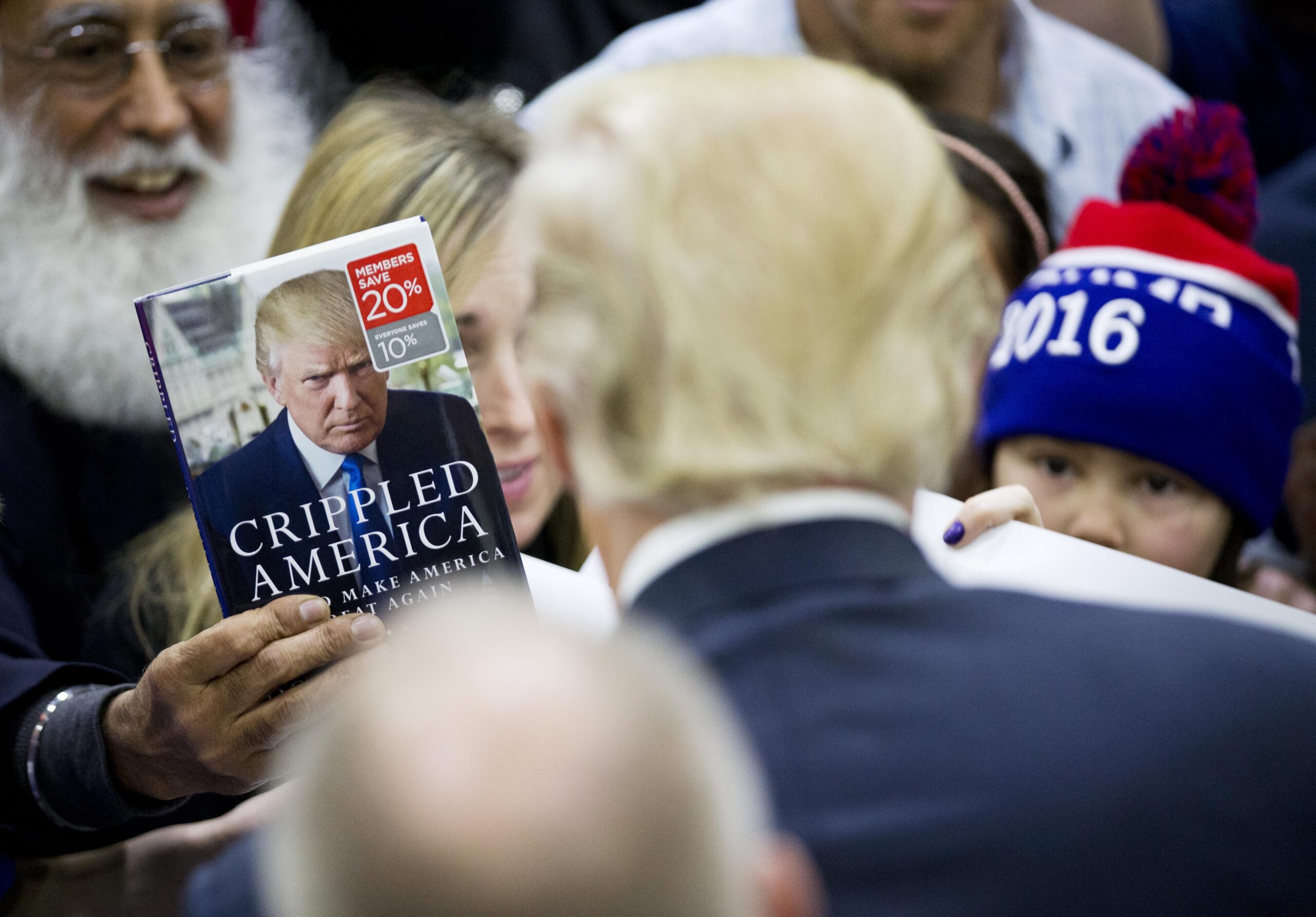 trump-releases-a-book-with-the-“iconic-moments”-of-his-first-term-and-his-campaigns