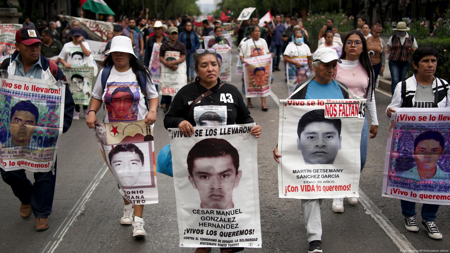 families-of-the-ayotzinapa-43-accuse-amlo-of-covering-up-the-truth