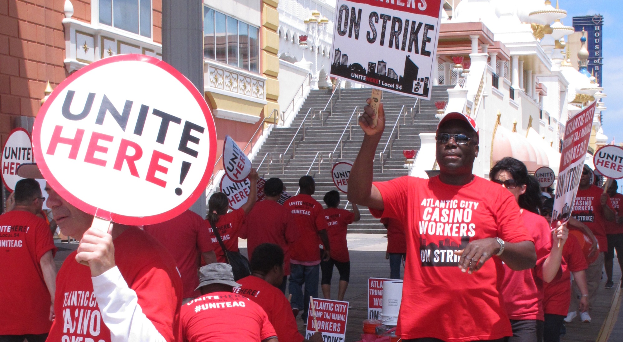 hotel-workers-in-8-cities-go-on-strike-to-demand-better-working-conditions