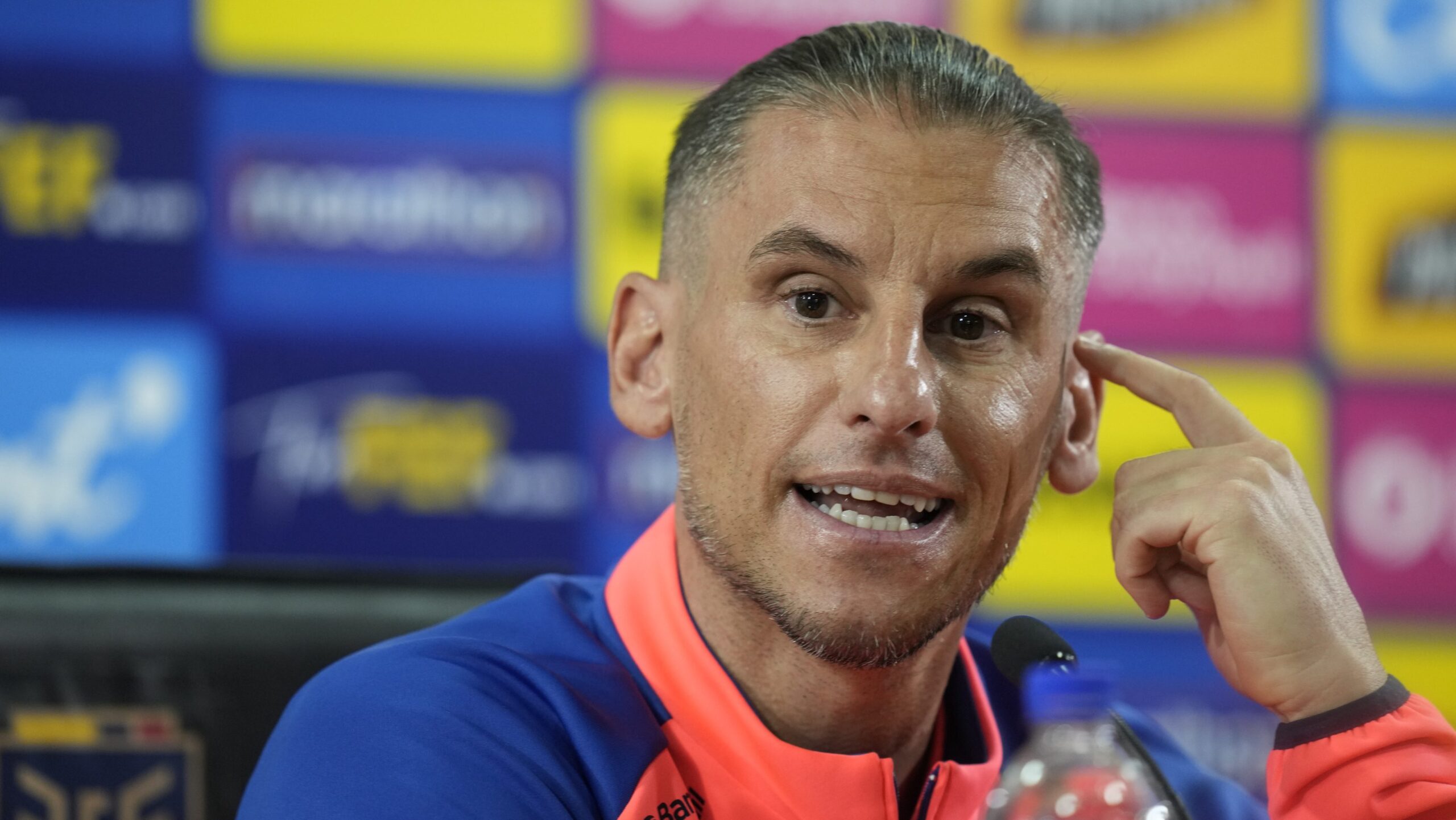 “it-will-be-a-great-opportunity-to-change-history”:-ecuador-coach-on-facing-brazil