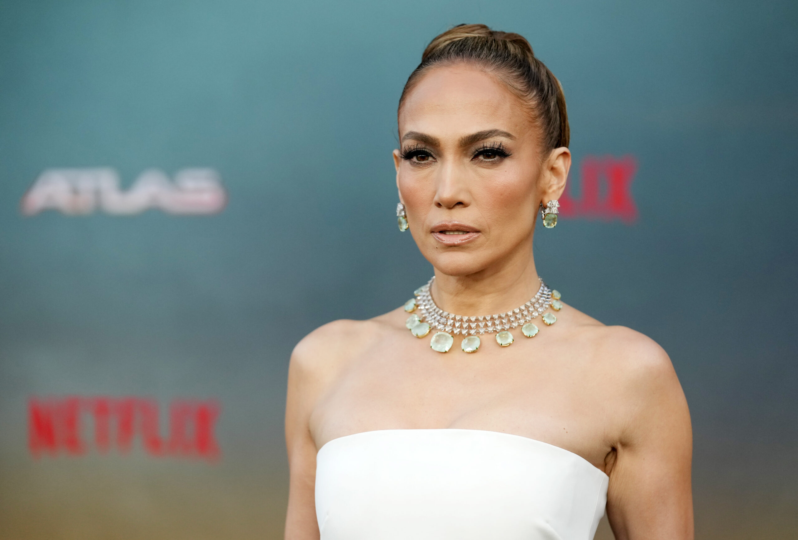 jennifer-lopez-was-reportedly-guided-by-affleck-when-buying-her-home