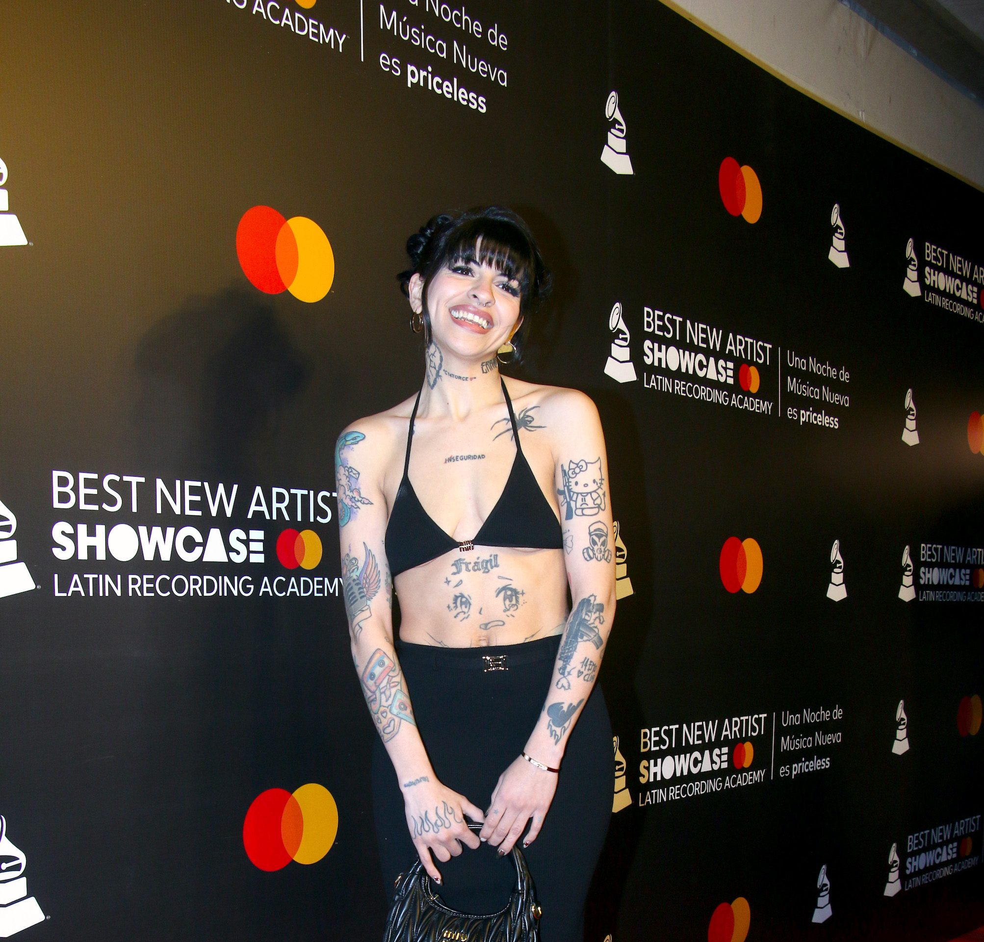 cazzu-reappears-on-the-red-carpet-wearing-a-sensual-outfit