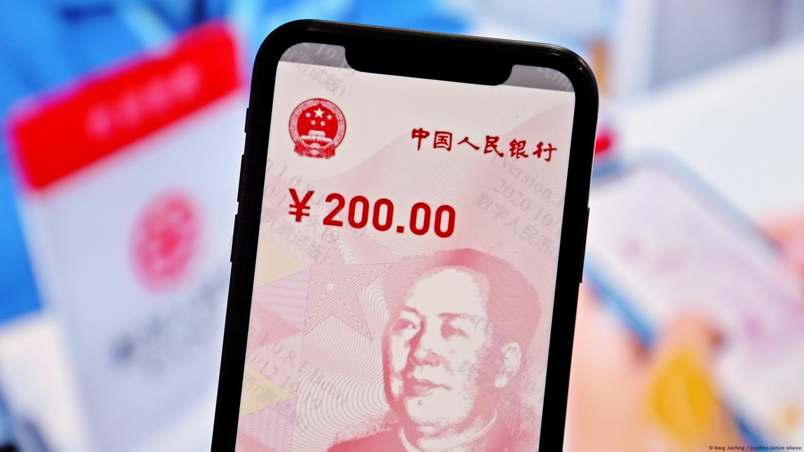 de-dollarization:-how-the-west-is-driving-the-chinese-yuan