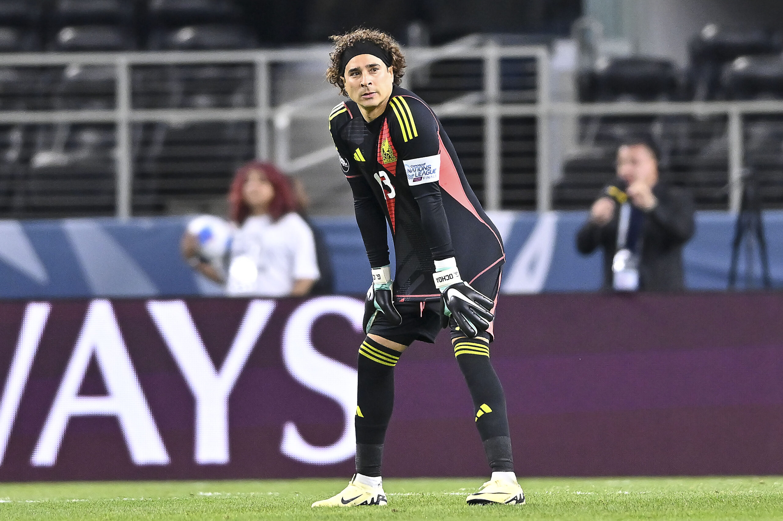 guillermo-ochoa-rules-out-retirement:-“i-still-have-energy”