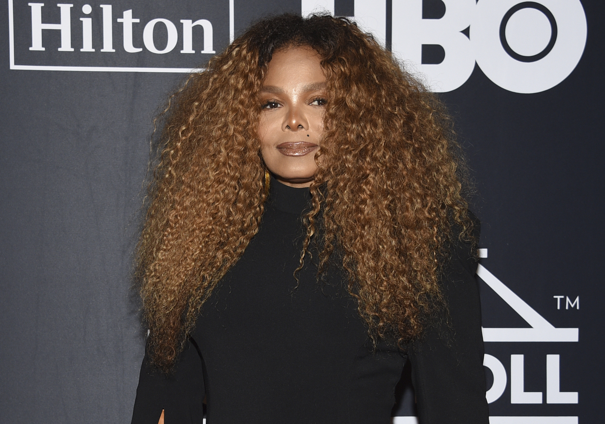 janet-jackson-apologizes-for-comments-towards-kamala-harris