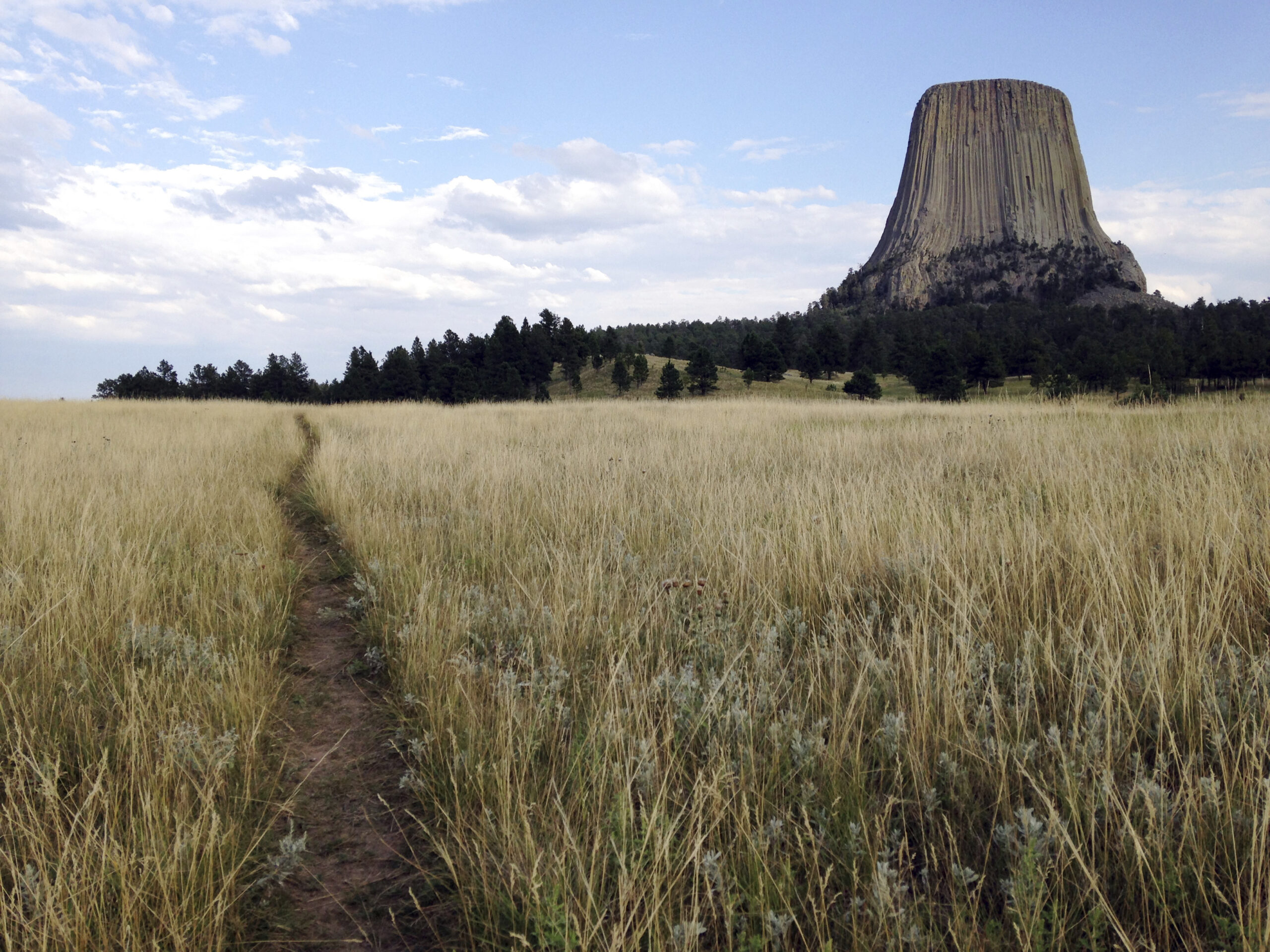 climber-dies-after-falling-on-the-dreaded-“devil’s-tower”-in-wyoming