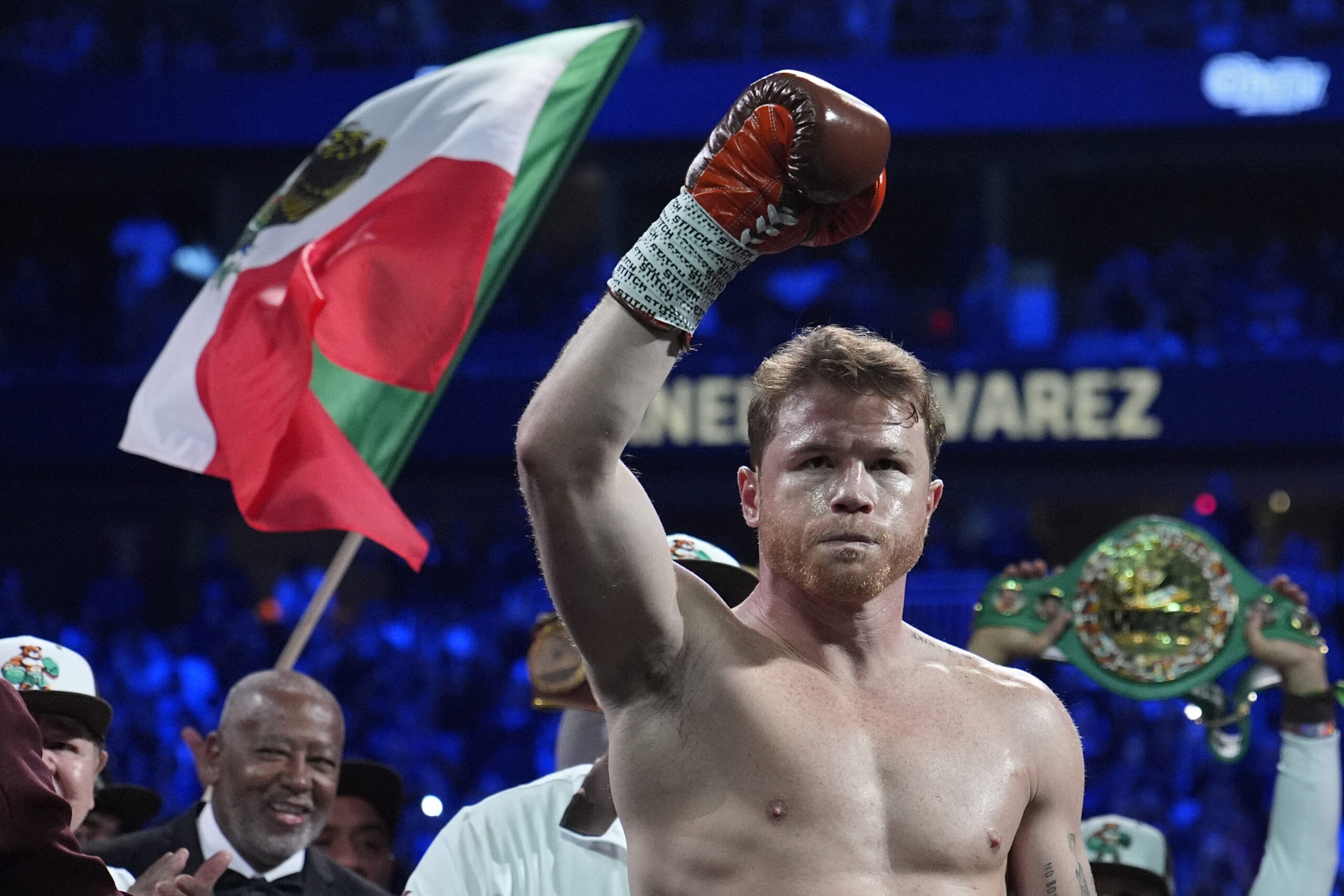 mauricio-sulaiman-surrenders-to-canelo-alvarez:-“he-is-the-example-of-boxing”