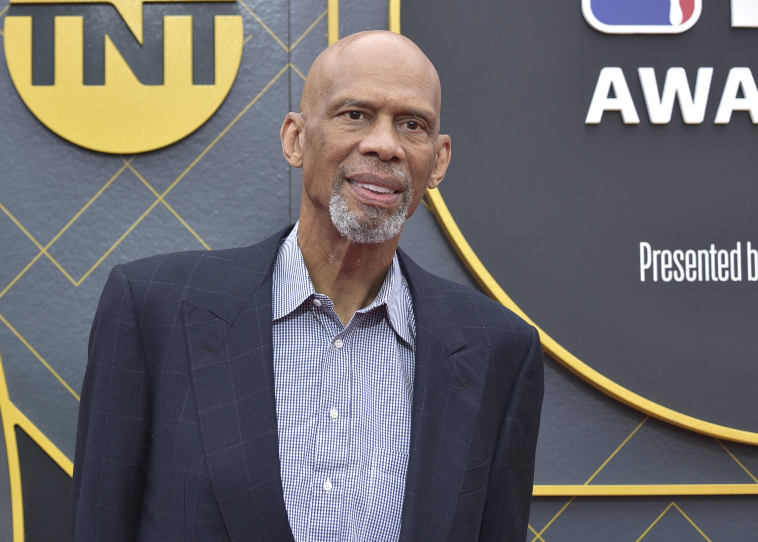 visit-the-house-that-belonged-to-kareem-abdul-jabbar-for-10-years